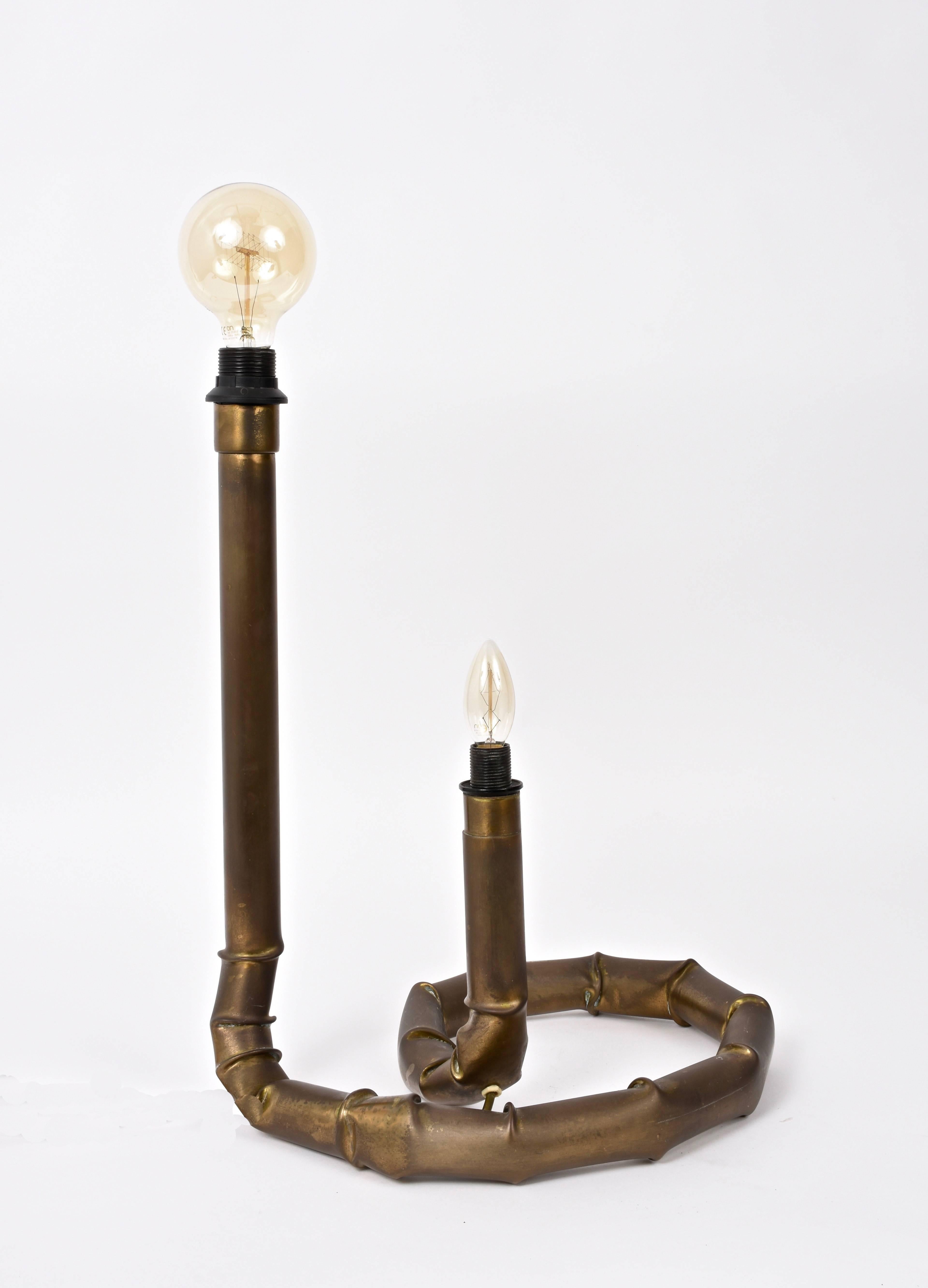 Tommaso Barbi. Brass table lamp, work of art. Two lights. Italy 1960s Lighting In Good Condition In Roma, IT