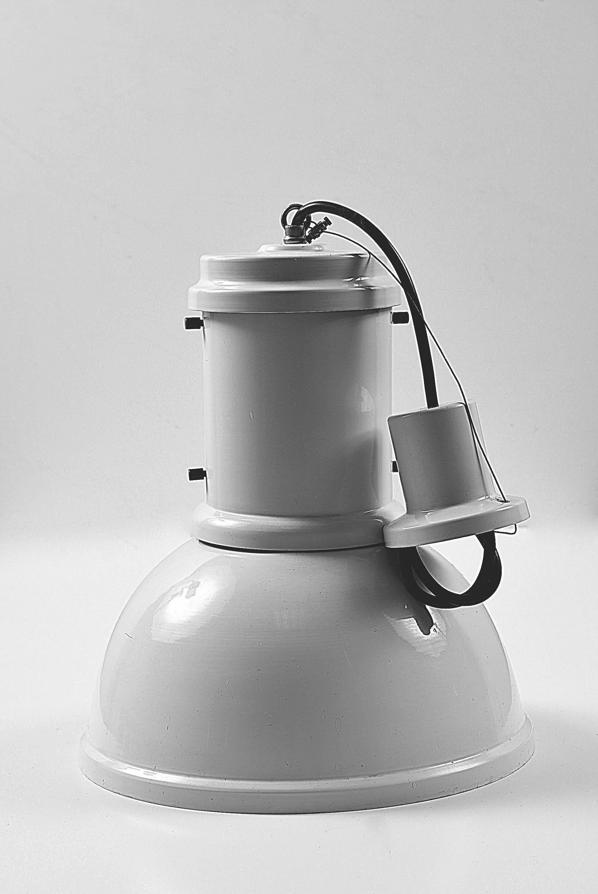Lacquered Candle Fontana Arte Lampara, Suspension Lamp Designed 1965 Italian Lighting