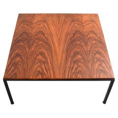 Tavolino quadrato in legno e ferro di design italiano del Medioevo, anni '60