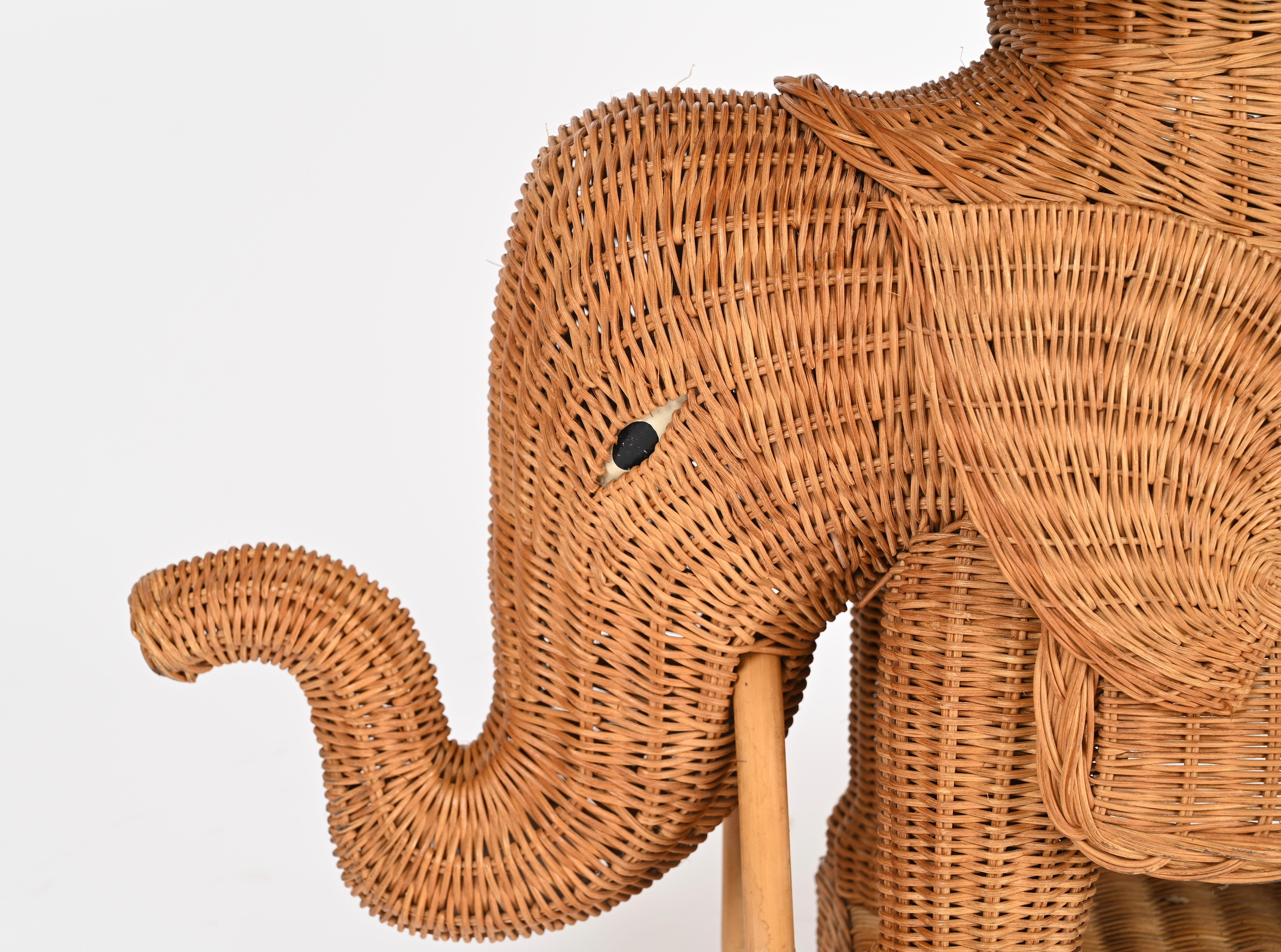 Large Rattan and Wicker Elephant Side Table by Vivai del Sud, Italy 1970s For Sale 2
