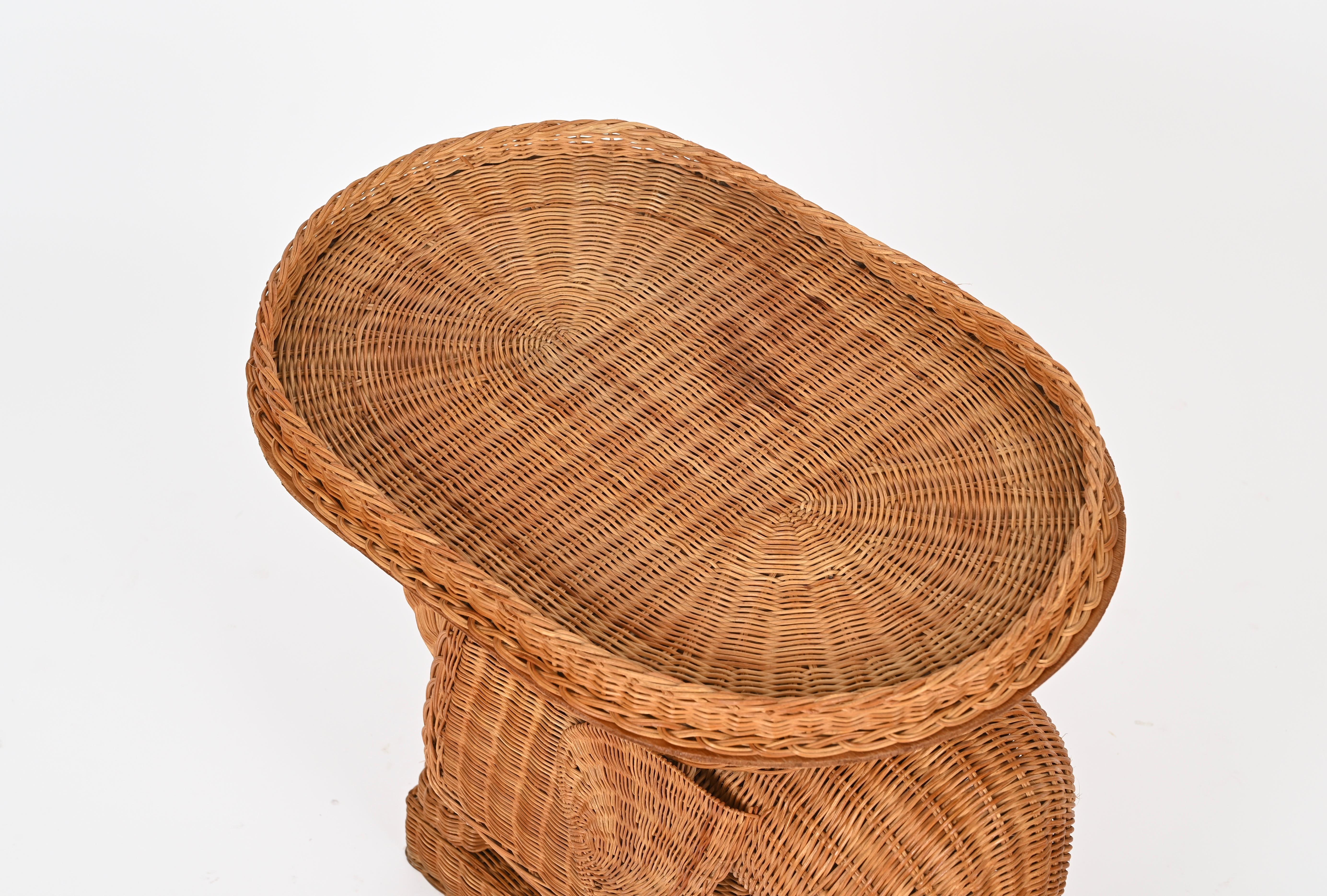 Large Rattan and Wicker Elephant Side Table by Vivai del Sud, Italy 1970s For Sale 4