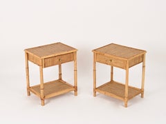 Coppia di comodini della Costa Azzurra in bambù, rattan e ottone, Italia, anni '70