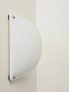 Luigi Molin, grande applique ou plafonnier « Nembo 33.3 » en plexiglas blanc, Italie, années 1970