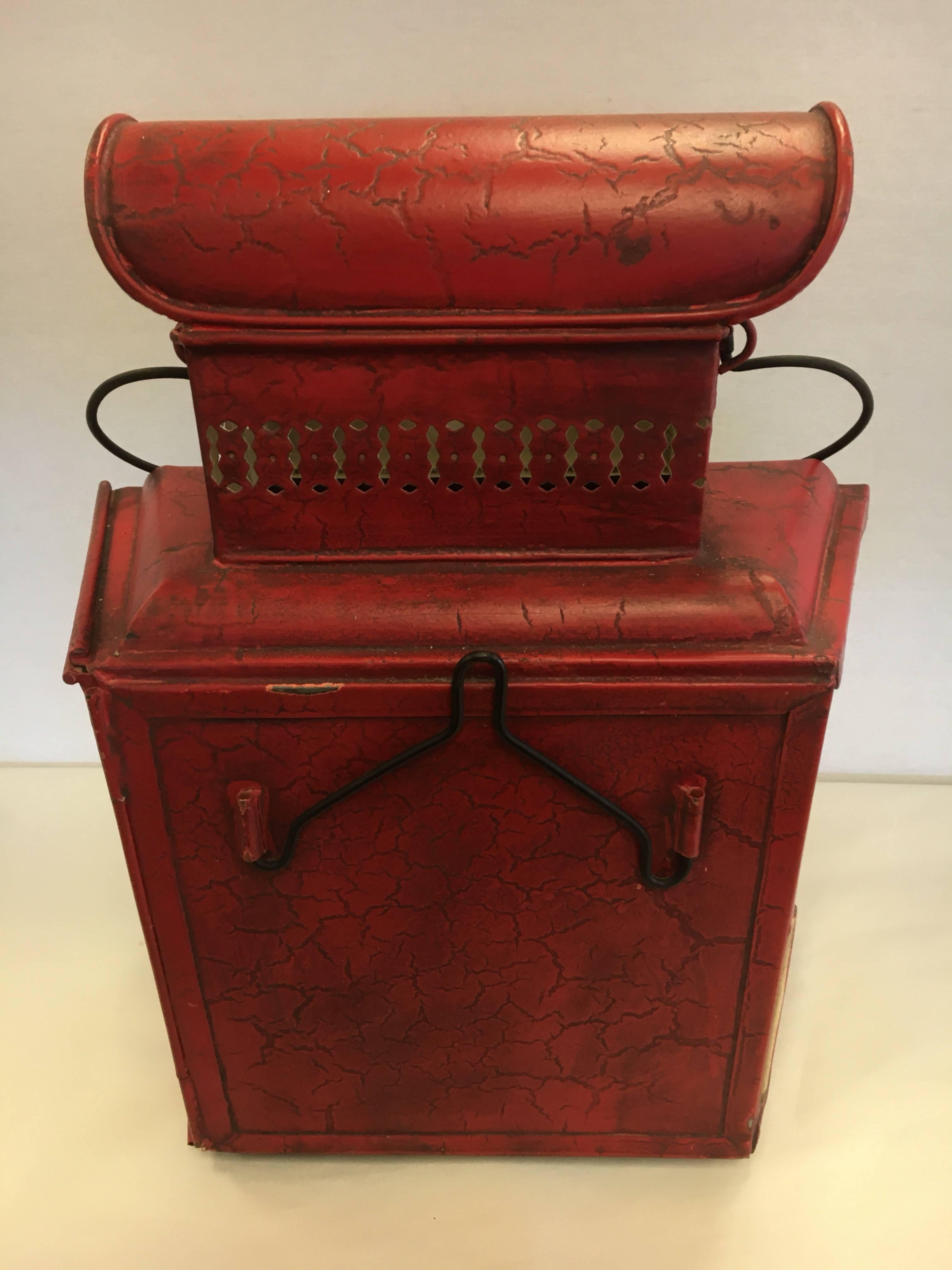 Antique Red Tole Lanterns Sconces Candleholders In Good Condition In West Hartford, CT
