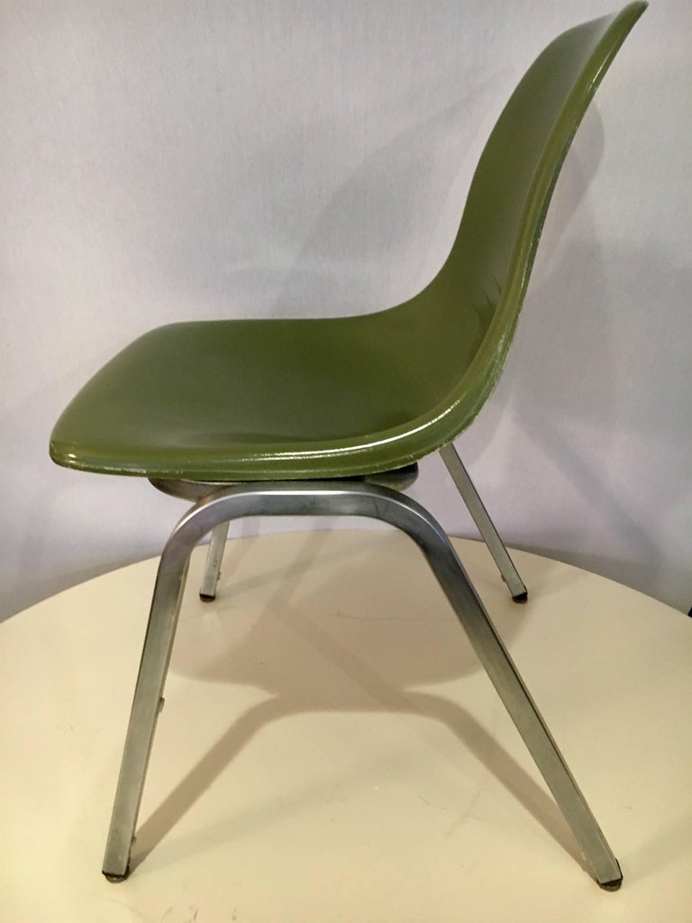 Set of Five MidCentury Modern Howell Chicago Eames Fiberglass Chairs
