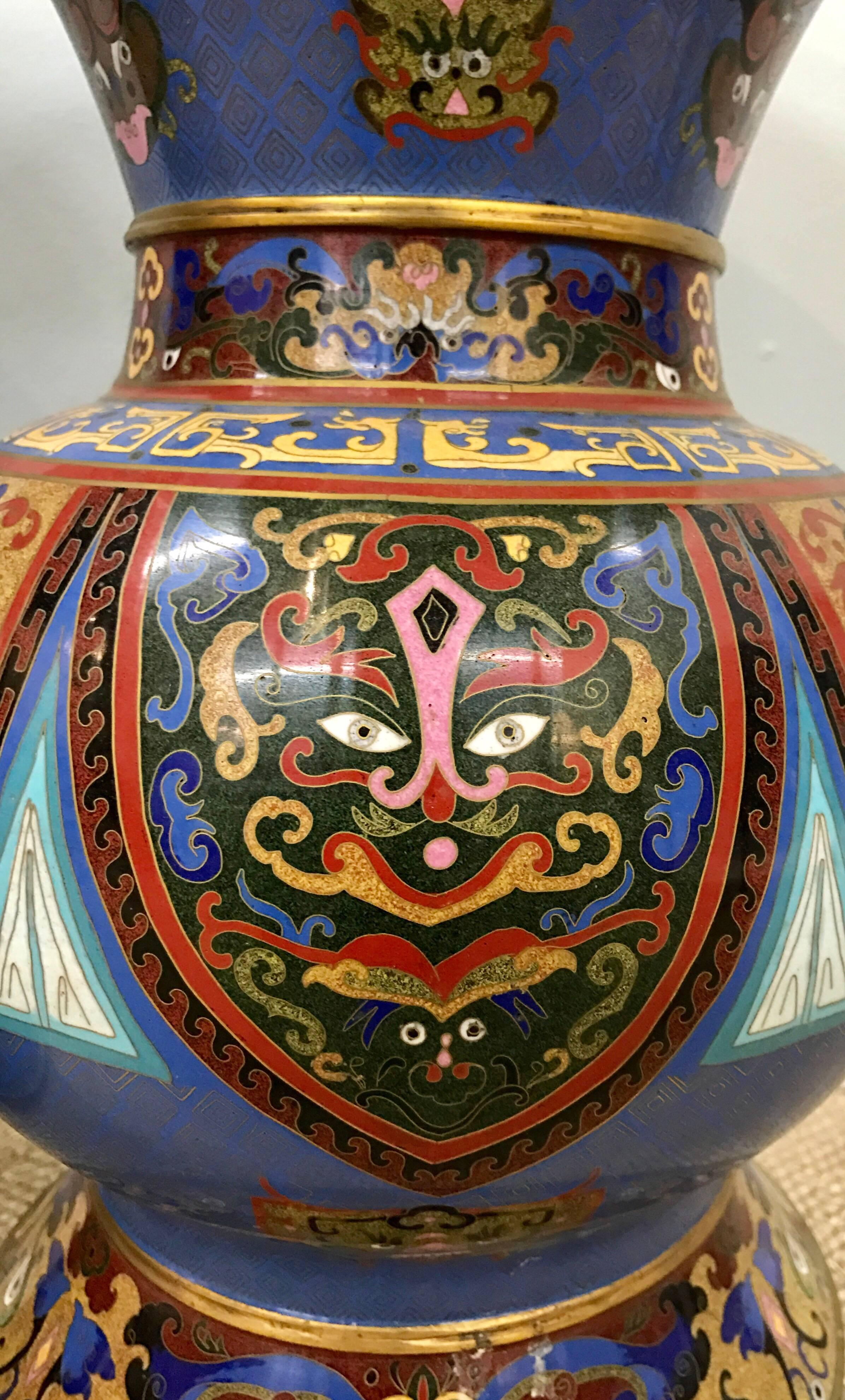 Pair of Large Chinese Cloisonné Enameled Urns Vases In Excellent Condition In West Hartford, CT
