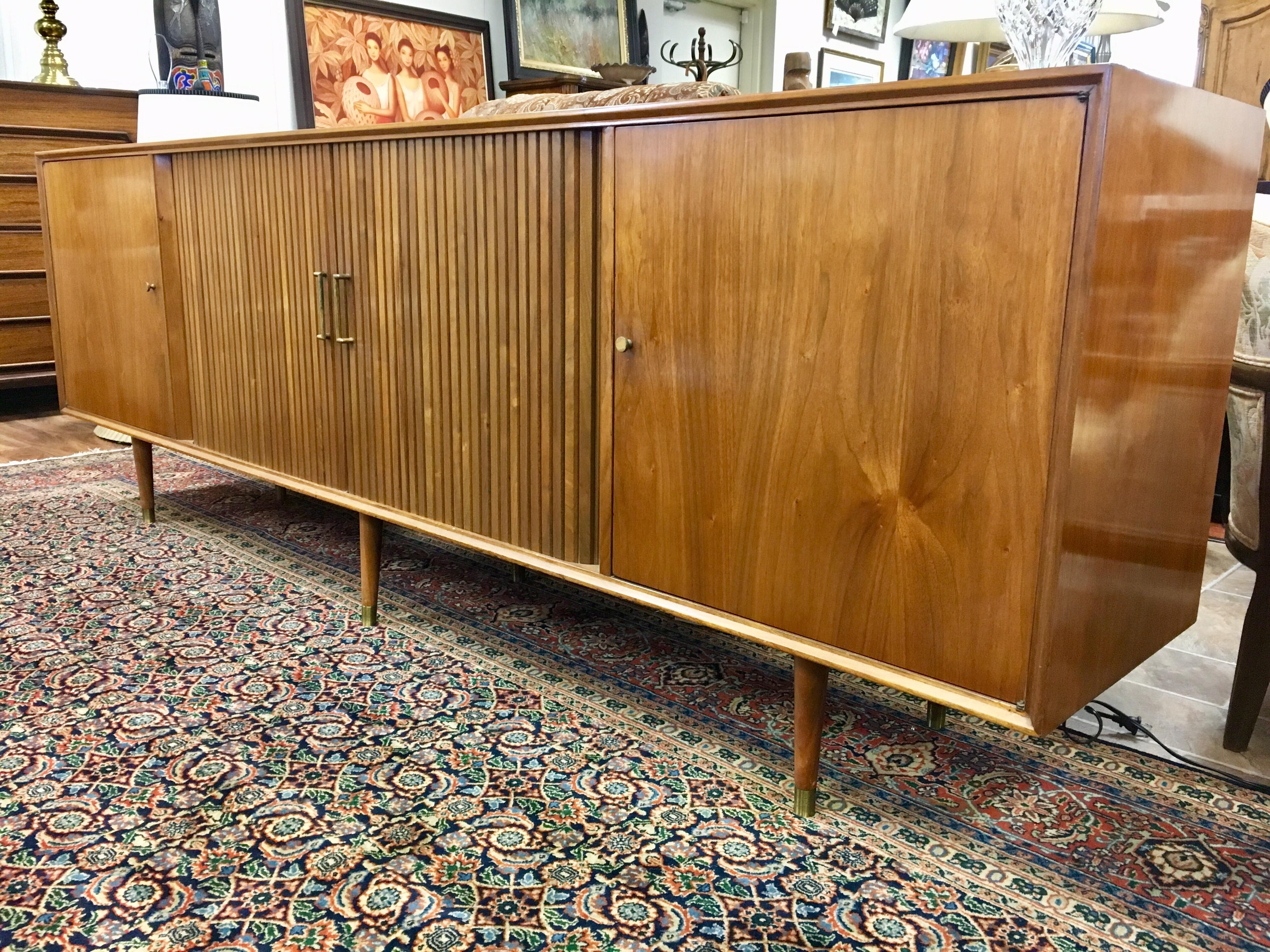 bar credenza