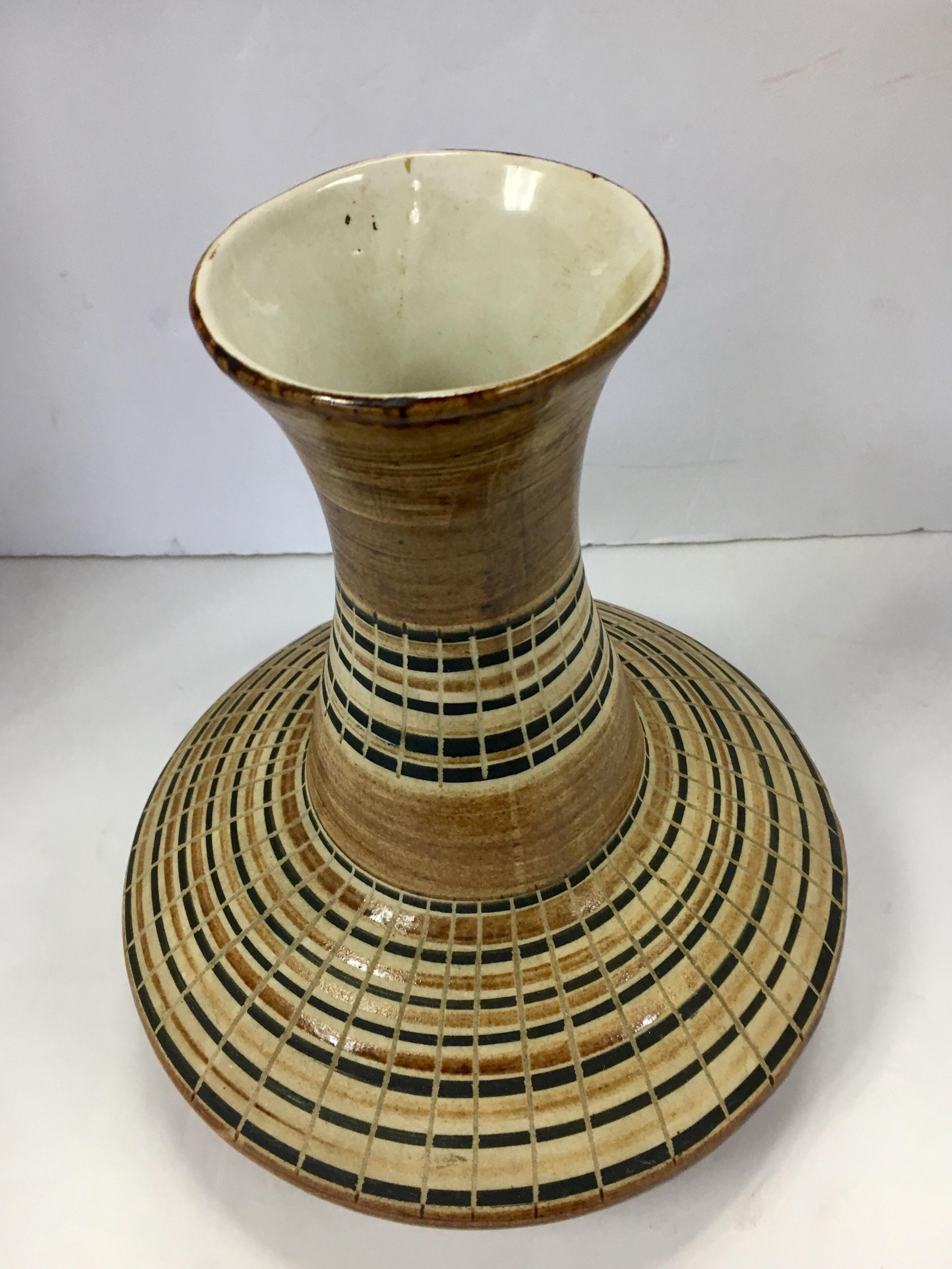 Harsa Studio Israel Mitte des Jahrhunderts Moderne Keramik Vase Urne im Zustand „Gut“ in West Hartford, CT