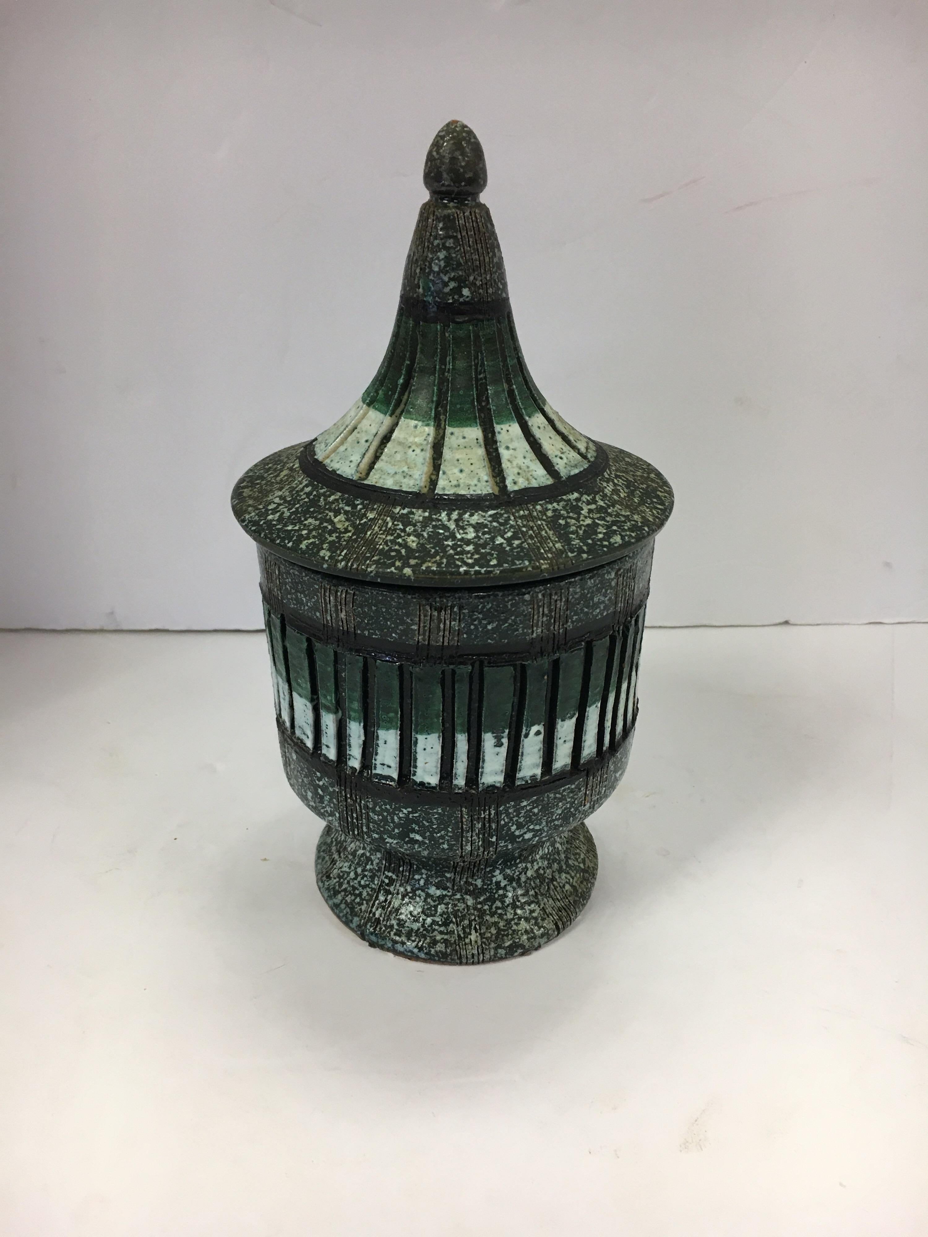 Made in Italy Signed Covered Urn Vase Jar (Moderne der Mitte des Jahrhunderts)
