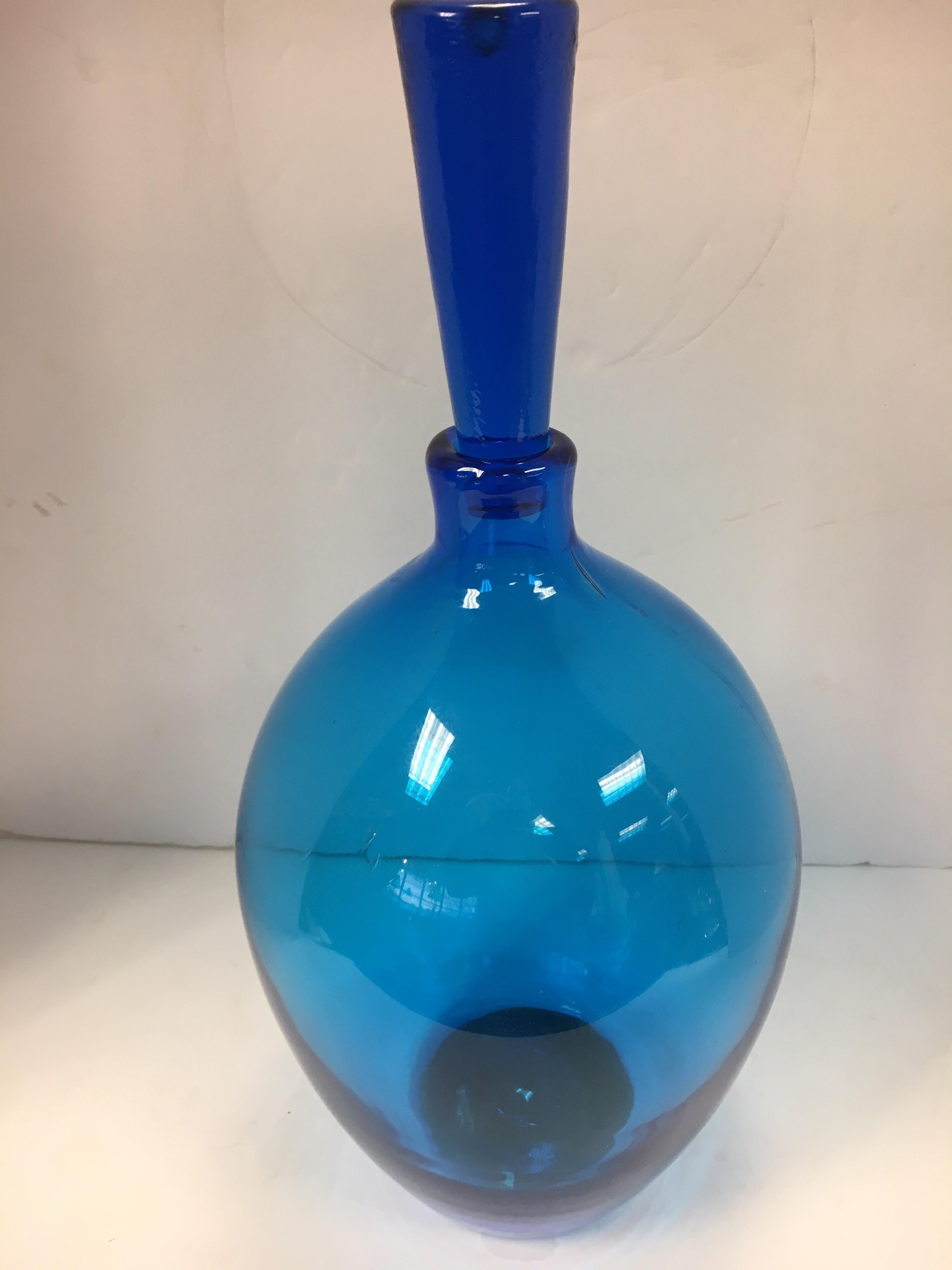 Mid-Century Modern Italian Blue Art Glass Vase Decanter In Good Condition In West Hartford, CT