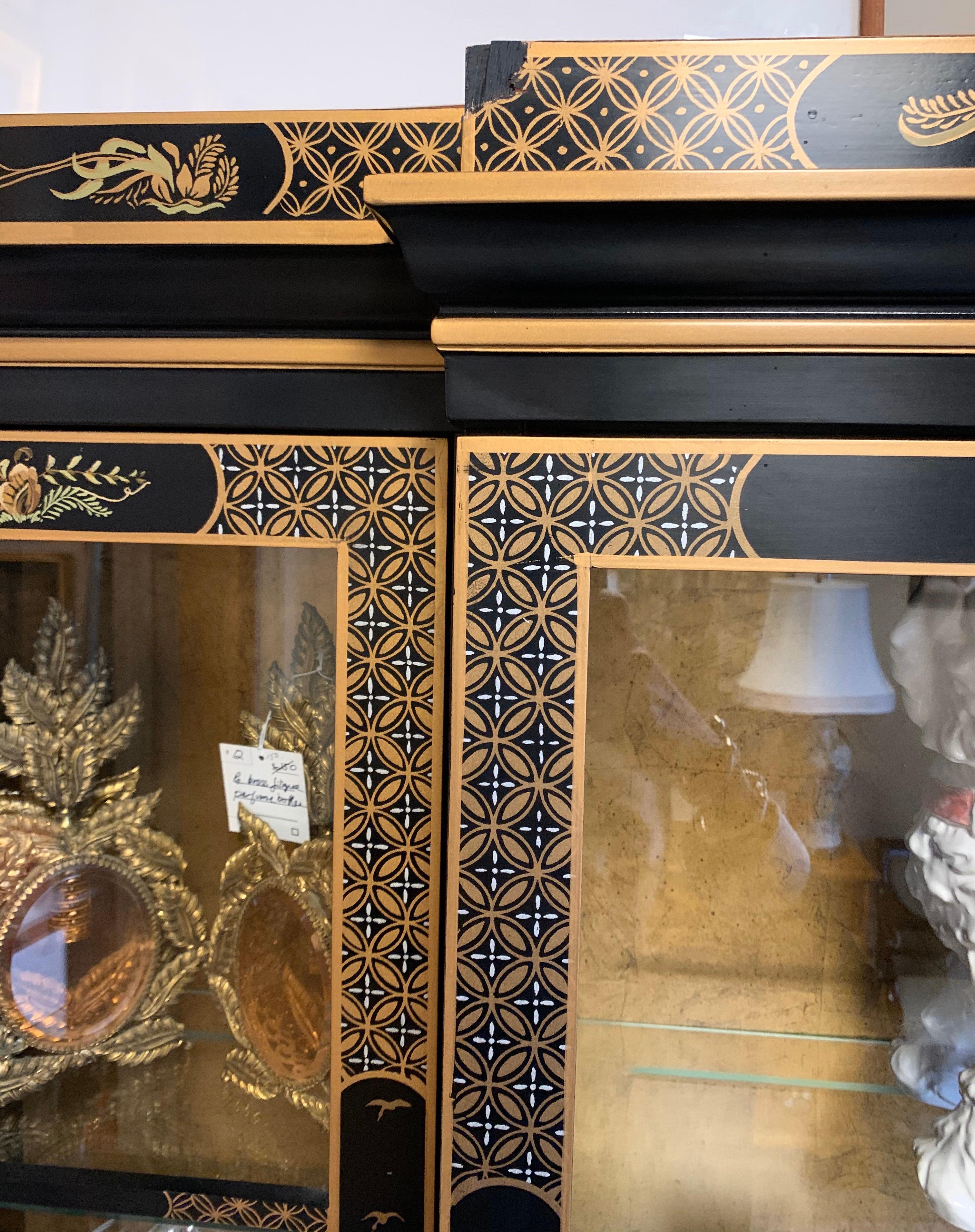 Chinoiserie Japanned Black Laquer Lighted China Cabinet Breakfront 7