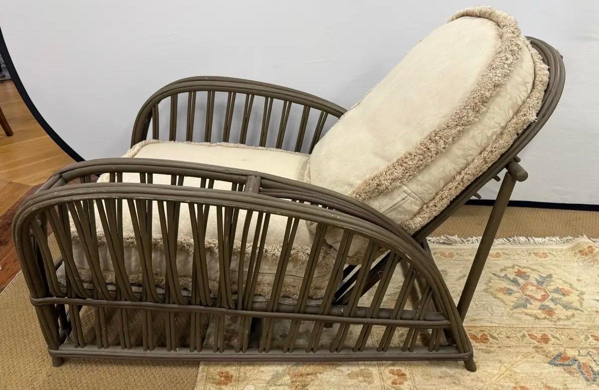 Paar Heywood Wakefield Wicker Rattan Recliner Lounge Stühle (Moderne der Mitte des Jahrhunderts) im Angebot