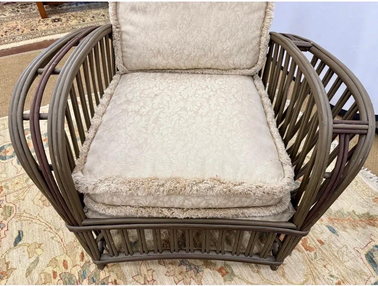 Paar Heywood Wakefield Wicker Rattan Recliner Lounge Stühle (Mitte des 20. Jahrhunderts) im Angebot