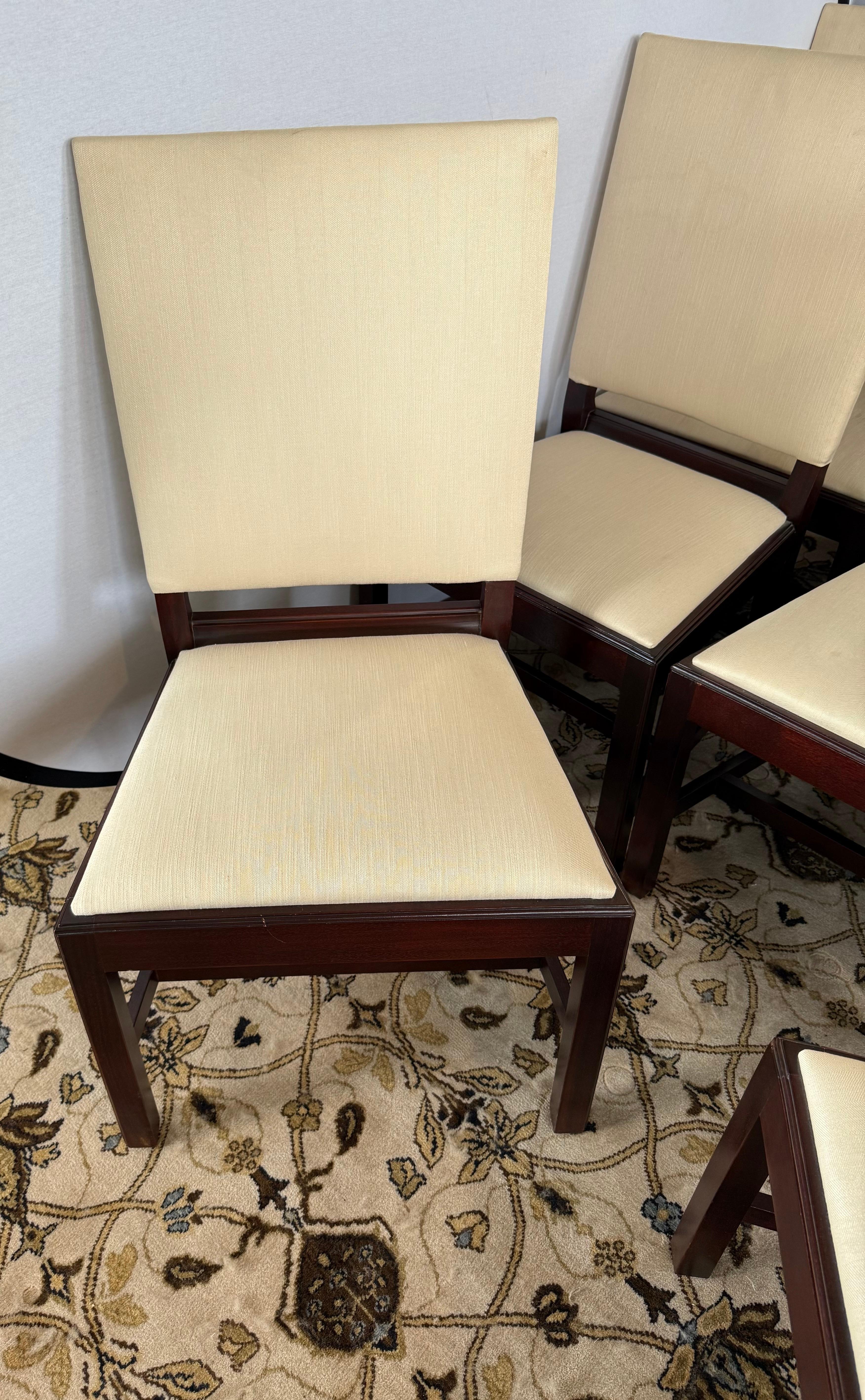 Rare Hickory Chair Furniture Company Ensemble de huit chaises de salle à manger assorties Bon état - En vente à West Hartford, CT