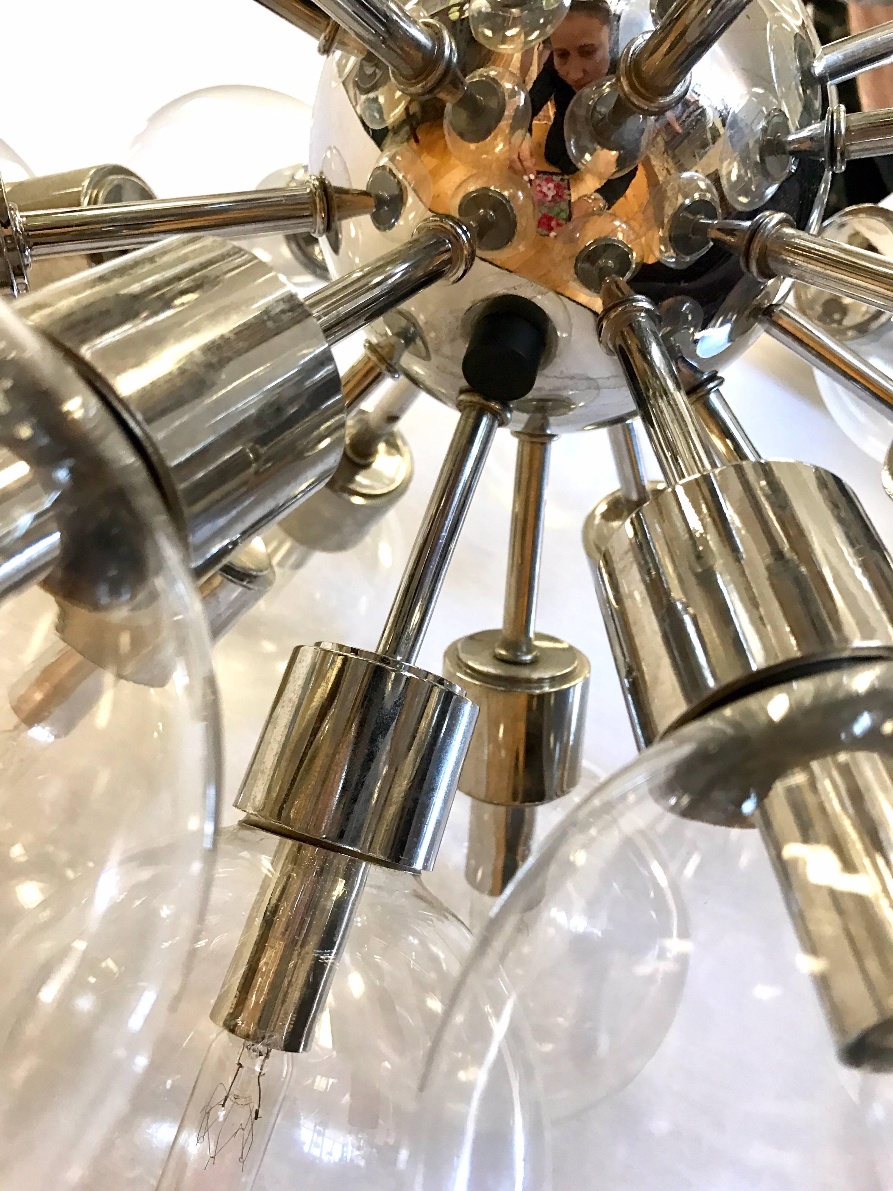 American Set of Four Lightolier 1960s Midcentury Sputnik Atomic Chandeliers Glass Globes