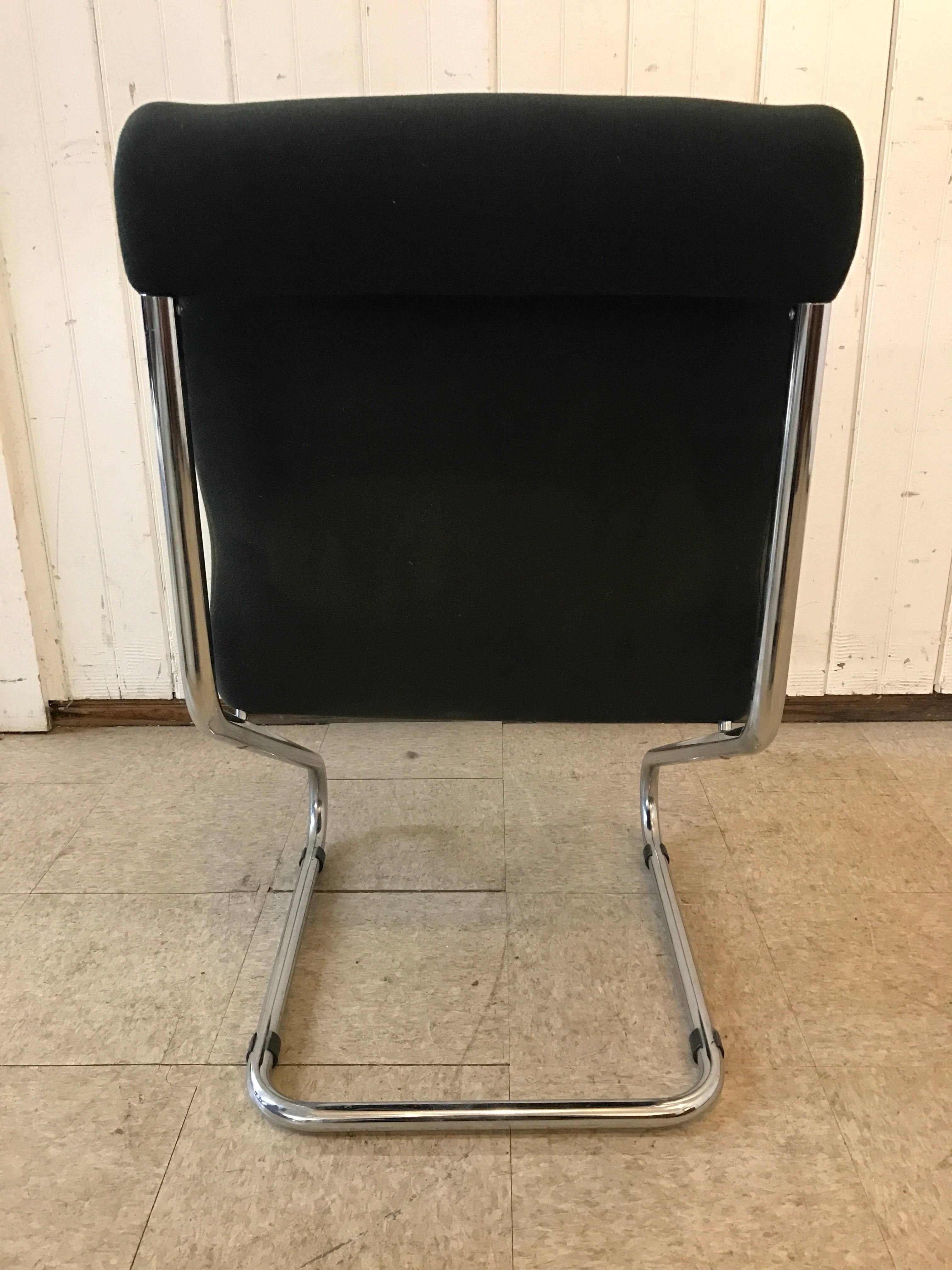Late 20th Century Set of Four Mid-Century Modern Pace Chrome Cantilever Chairs