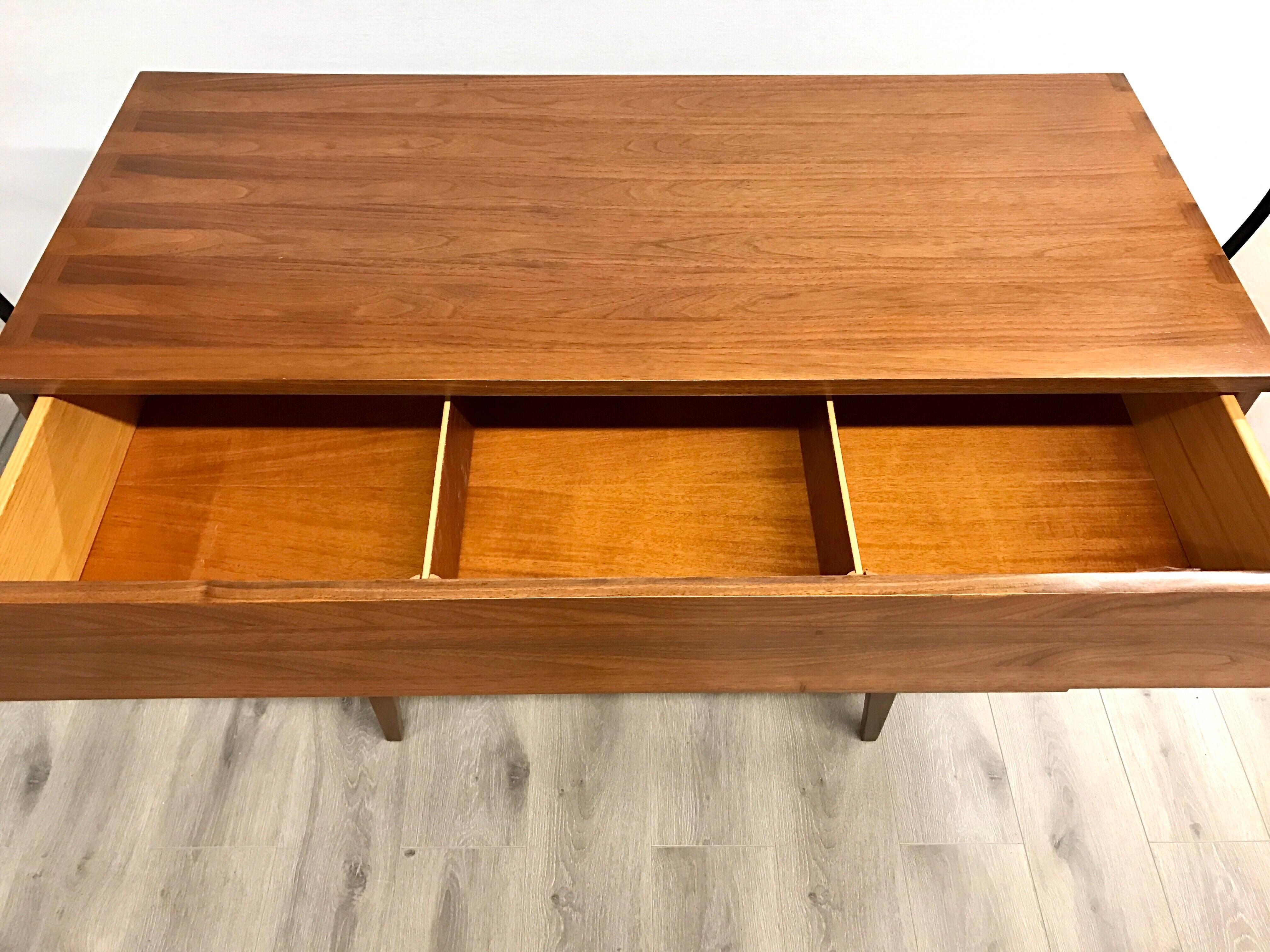 Mid-Century Modern Midcentury Danish Modern Dresser Chest of Drawers Perfect Size for Apartment