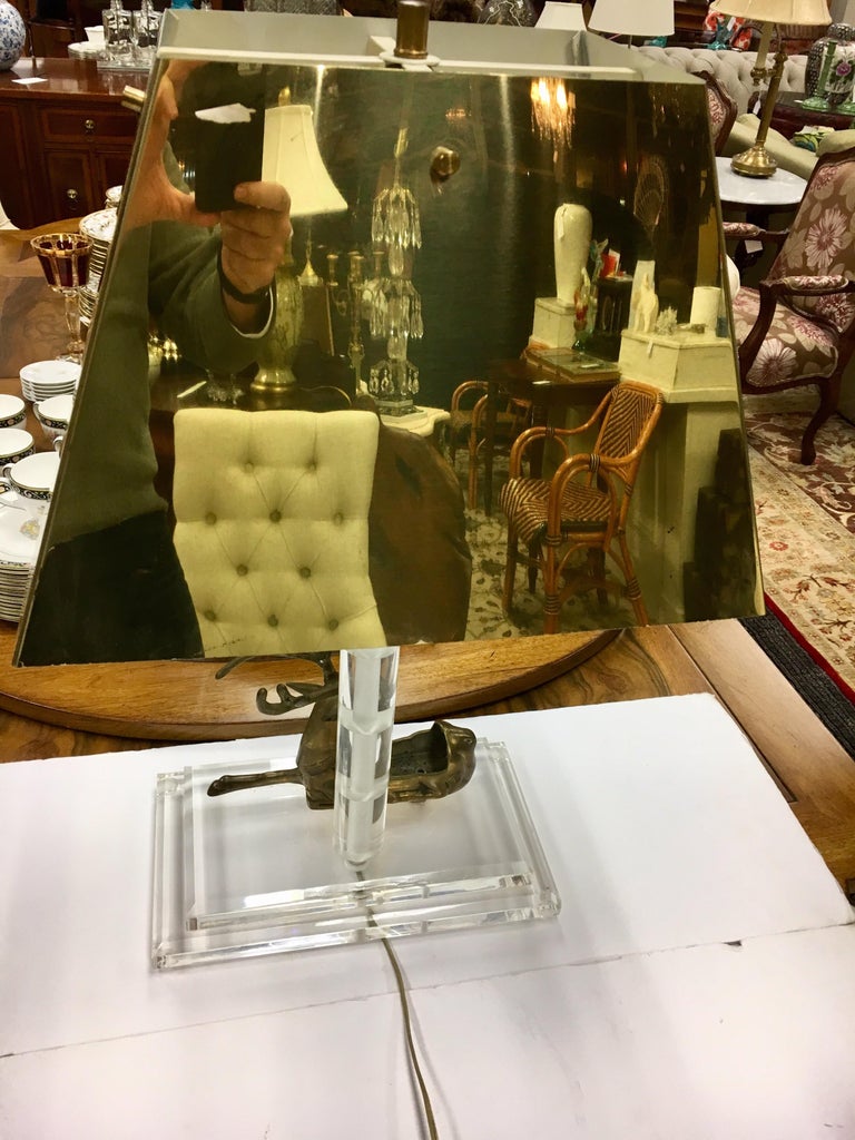Mid-Century Modern Lucite and Brass Table Lamp with Reindeer Deer Card Holder For Sale 8
