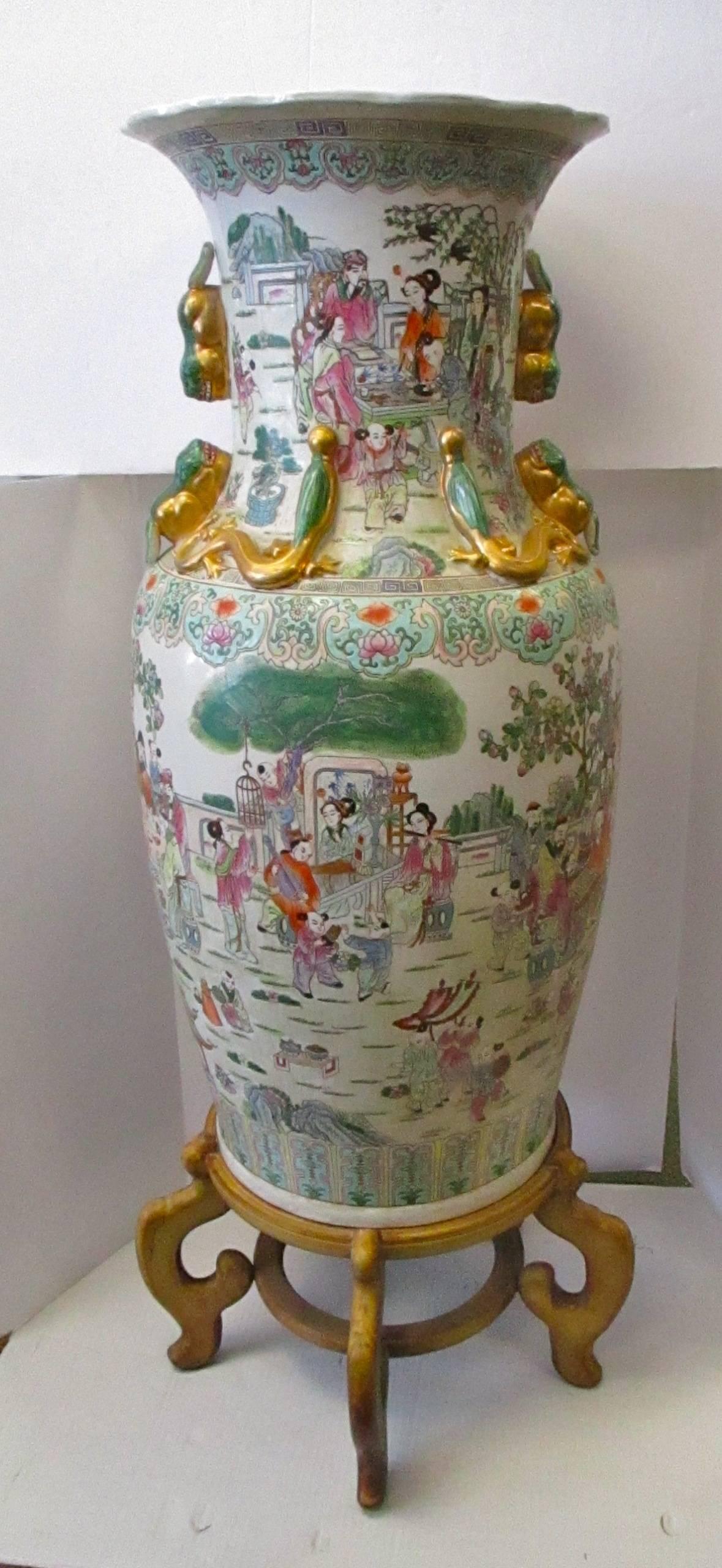 rose medallion urn