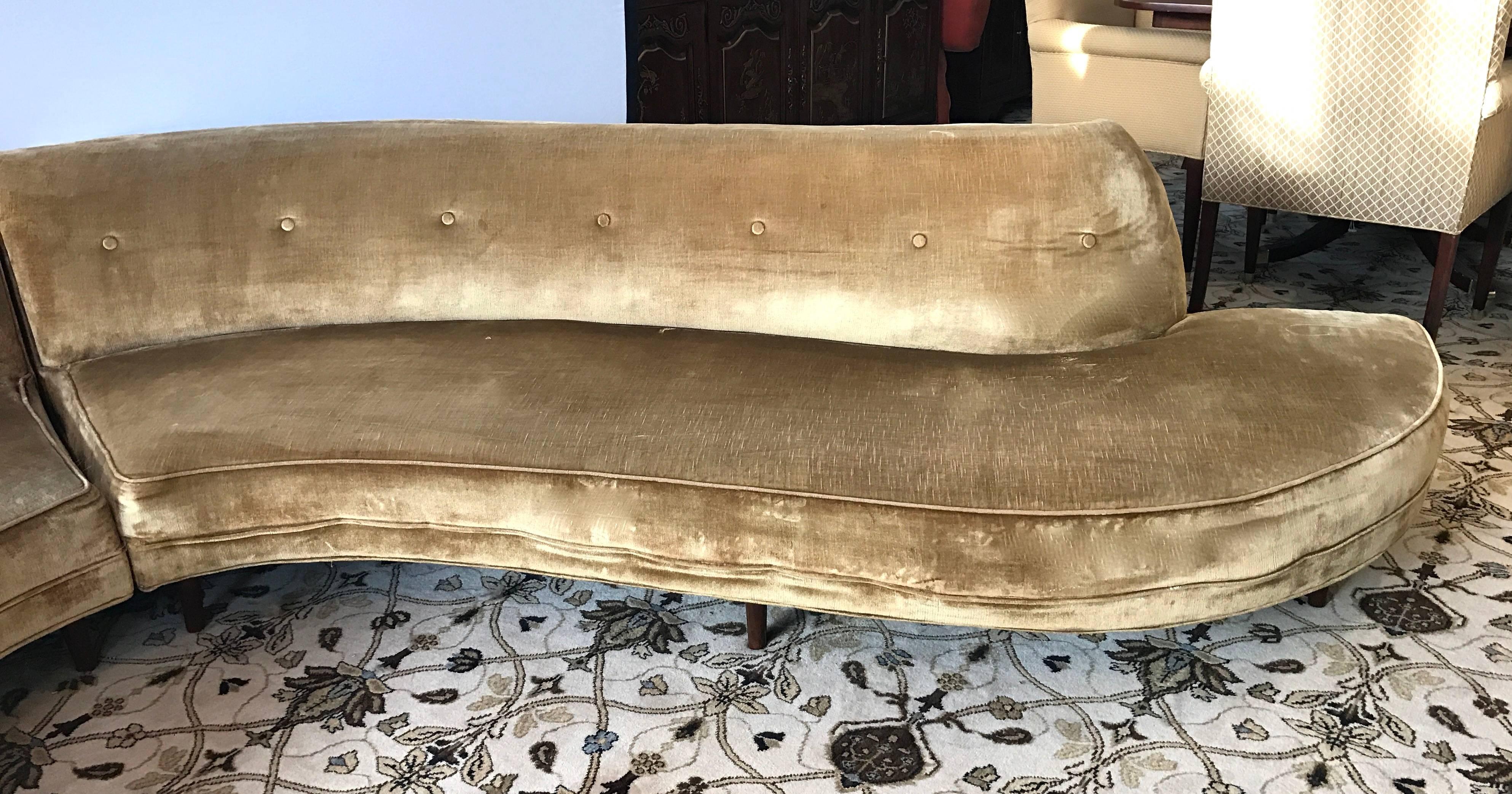 Vladimir Kagan Two-Piece Serpentine Curved Sectional Sofa, Midcentury In Good Condition In West Hartford, CT
