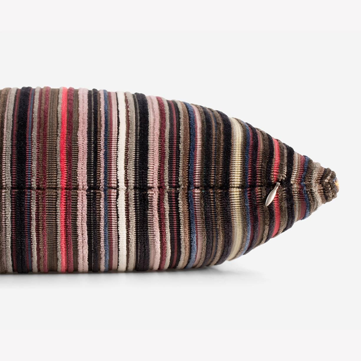 Maharam Pillow
Epingle Stripe by Paul Smith
003 Violet

Epingle Stripe adds dimension to the theme of colorful, planted-warp stripes previously explored by Paul Smith with Maharam. The tiny loops comprising epingle are created through the insertion