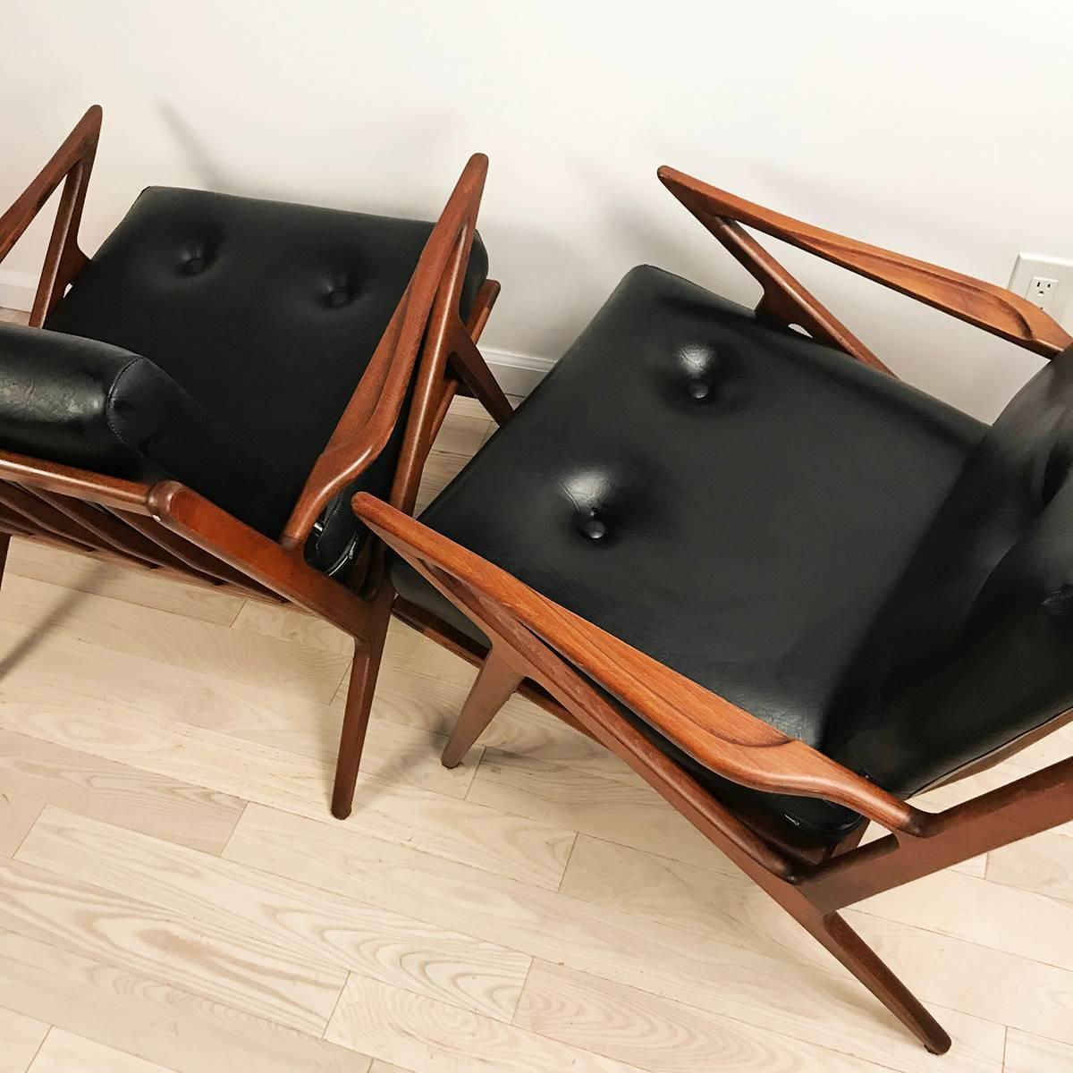 Midcentury Poul Jensen Style Z Lounge Chairs 3