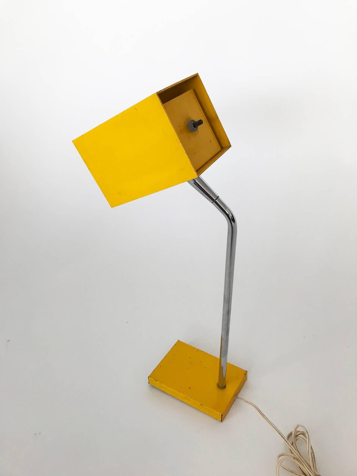 1960s Yellow Enameled Robert Sonneman for George Kovacs Lamp For Sale 2