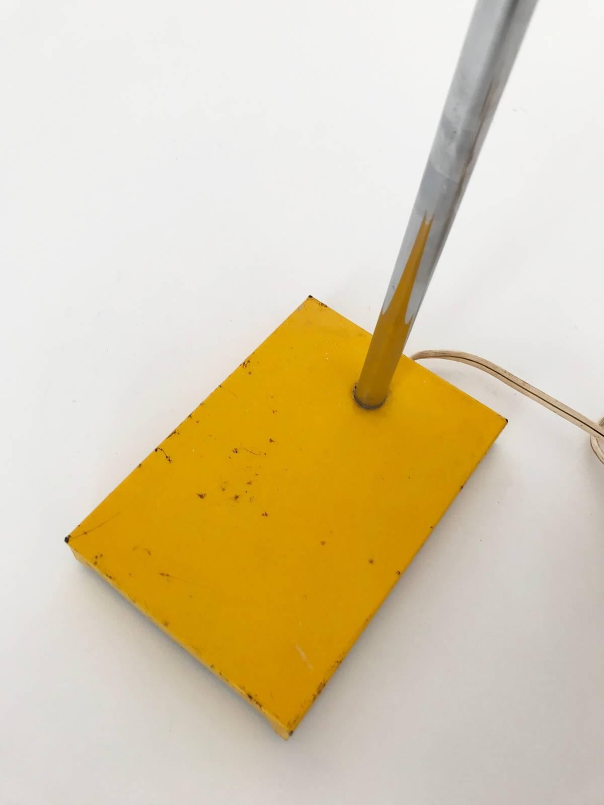 1960s Yellow Enameled Robert Sonneman for George Kovacs Lamp In Good Condition For Sale In Brooklyn, NY