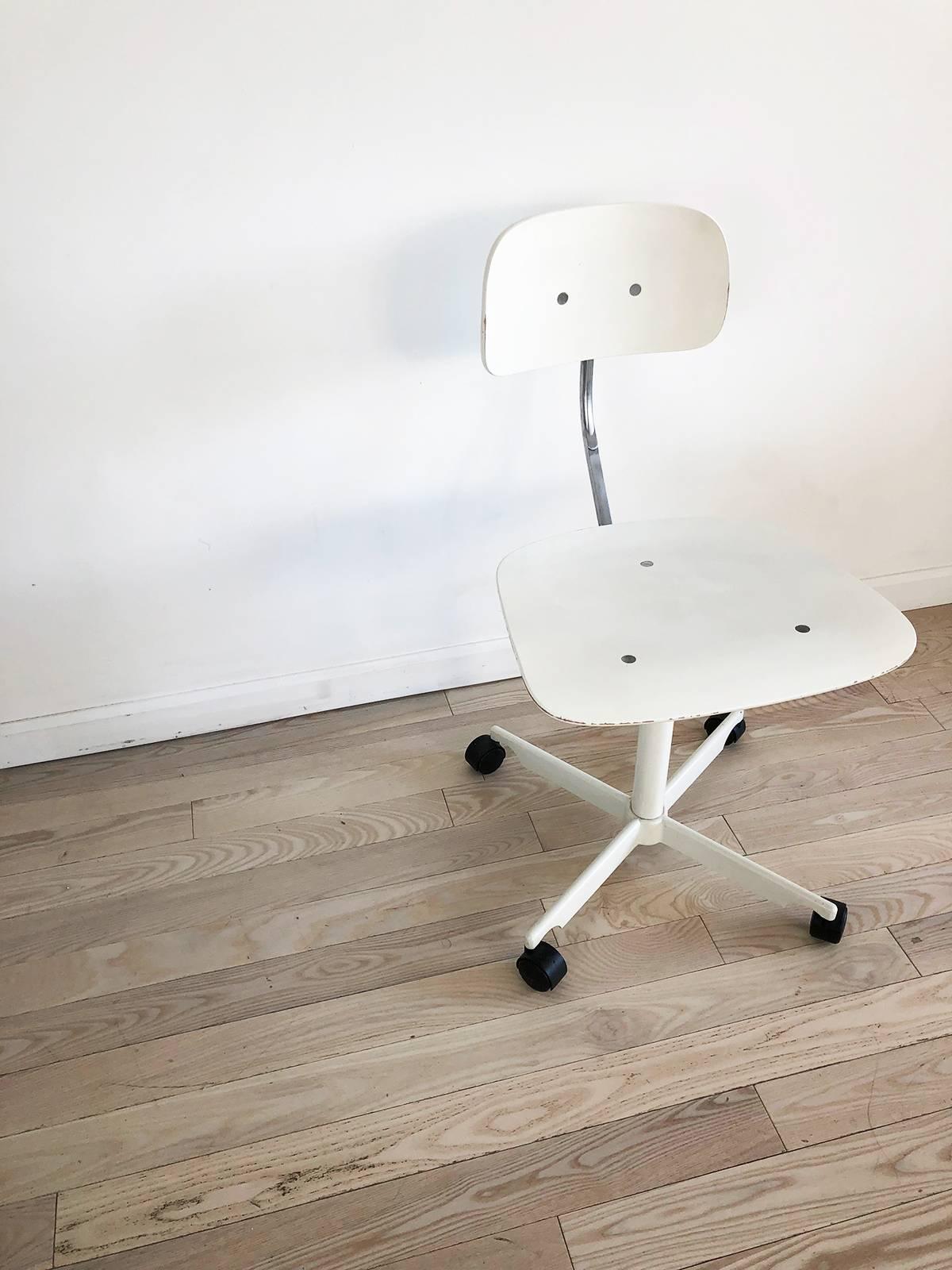 Plywood 1970s Danish Kevi Adjustable Desk Chair in White