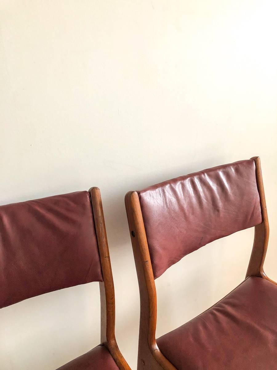 Mid-Century Modern Pair of Midcentury Teak and Genuine Cognac Leather Dining Chairs