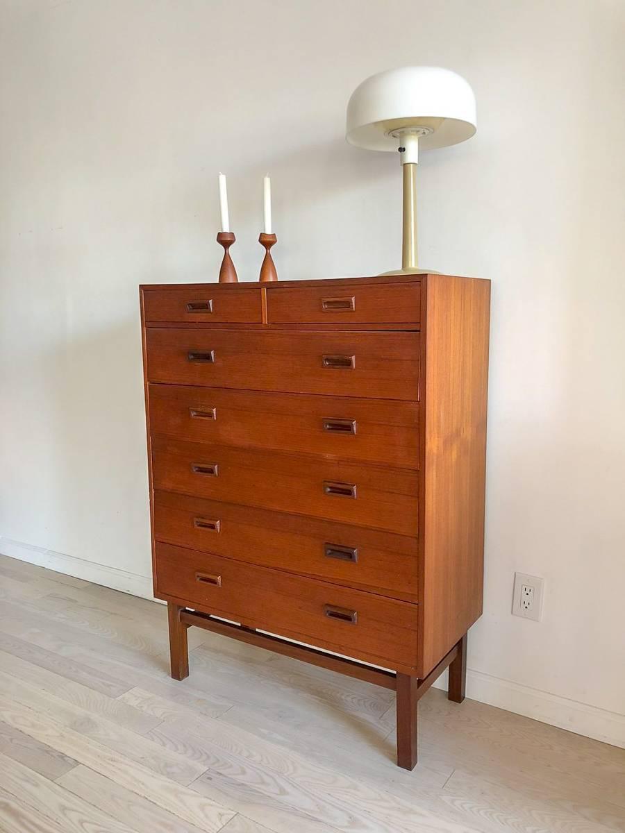 Danish Midcentury Teak Tallboy Dresser Chest of Drawers, 1960 In Excellent Condition In Brooklyn, NY