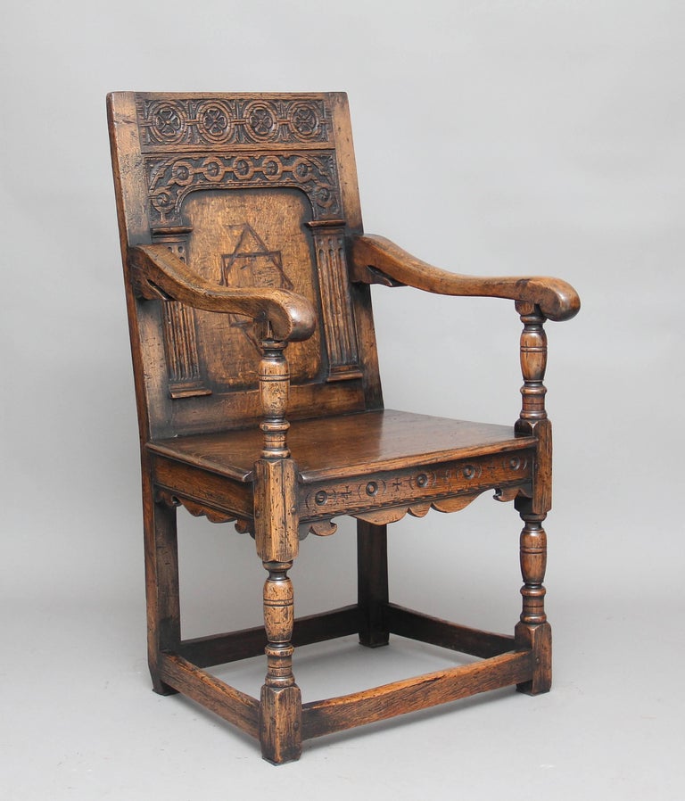 Early 20th Century Oak Wainscot Chair In Good Condition In Martlesham, GB