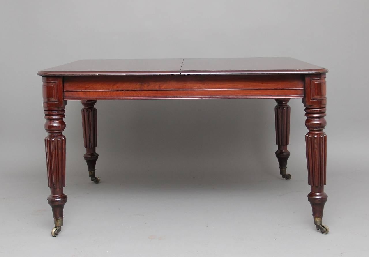Early 19th Century Mahogany Two-Leaf Dining Table 1