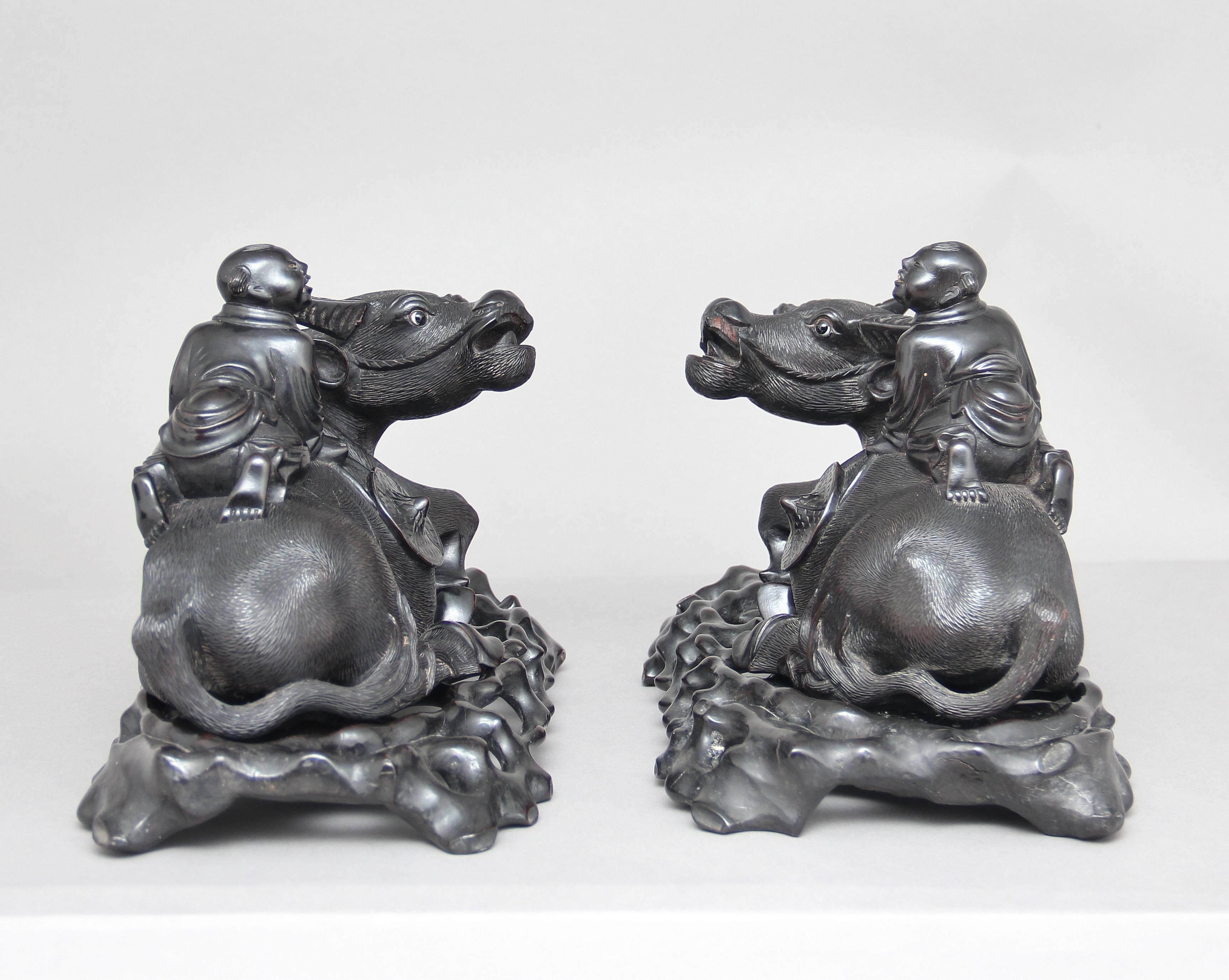 Pair of 20th Century Chinese Wood Carvings In Good Condition For Sale In Martlesham, GB