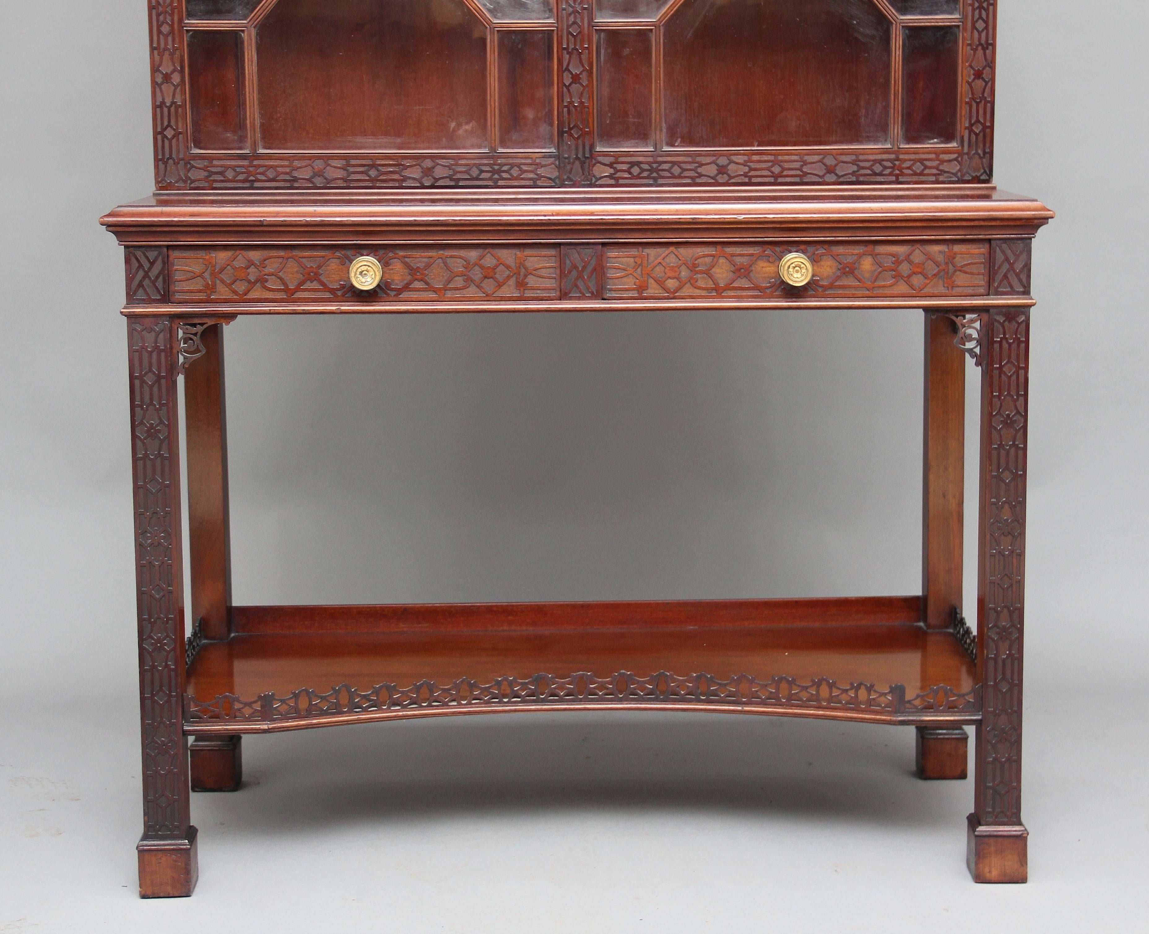 English Superb Quality Early 20th Century Cabinet by Edwards & Roberts For Sale