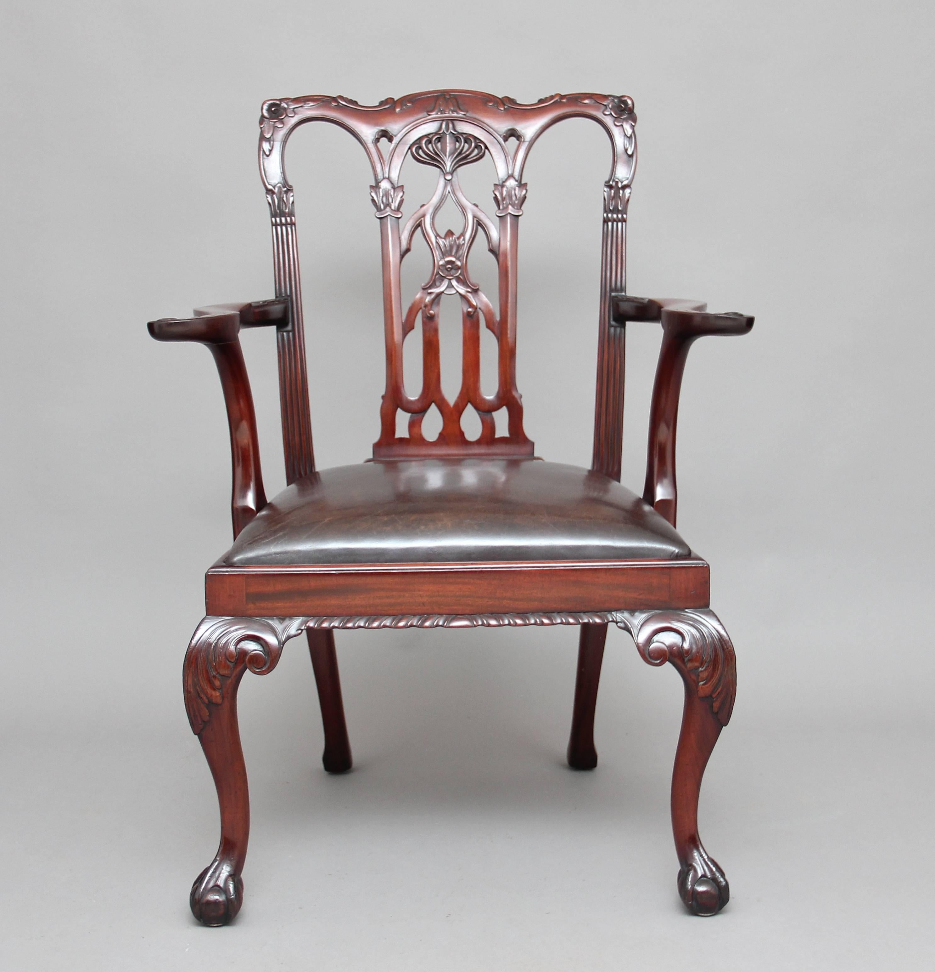 19th Century Chippendale Style Armchair In Good Condition In Martlesham, GB