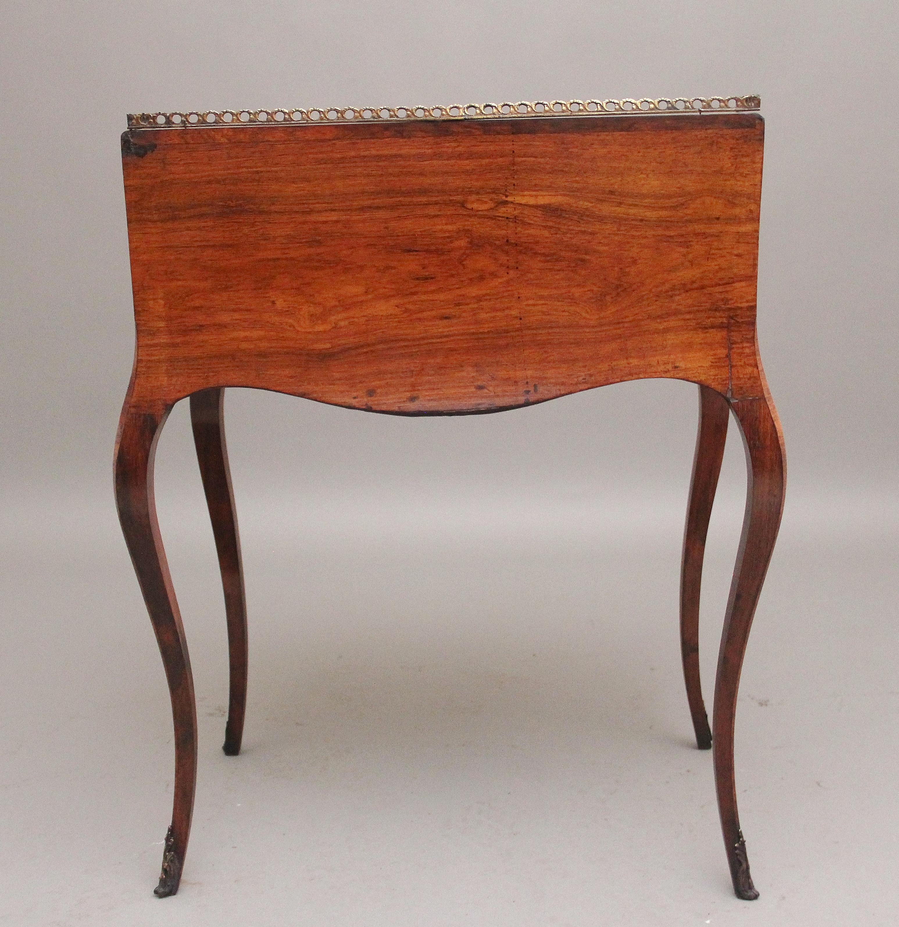Superb Quality Freestanding 19th Century Kingwood and Marquetry Inlaid Bureau For Sale 5