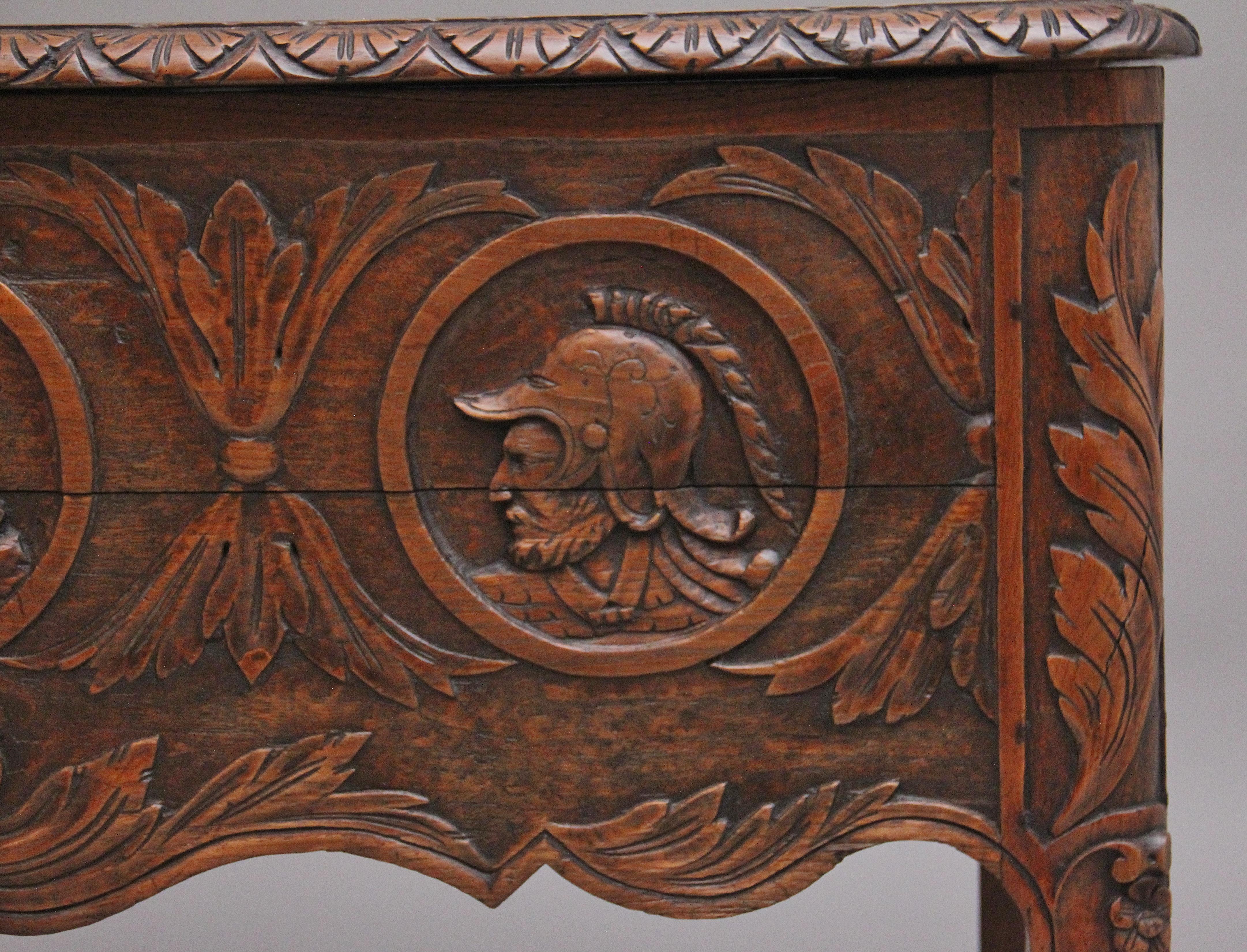 Early 19th Century French carved oak coffer For Sale 4
