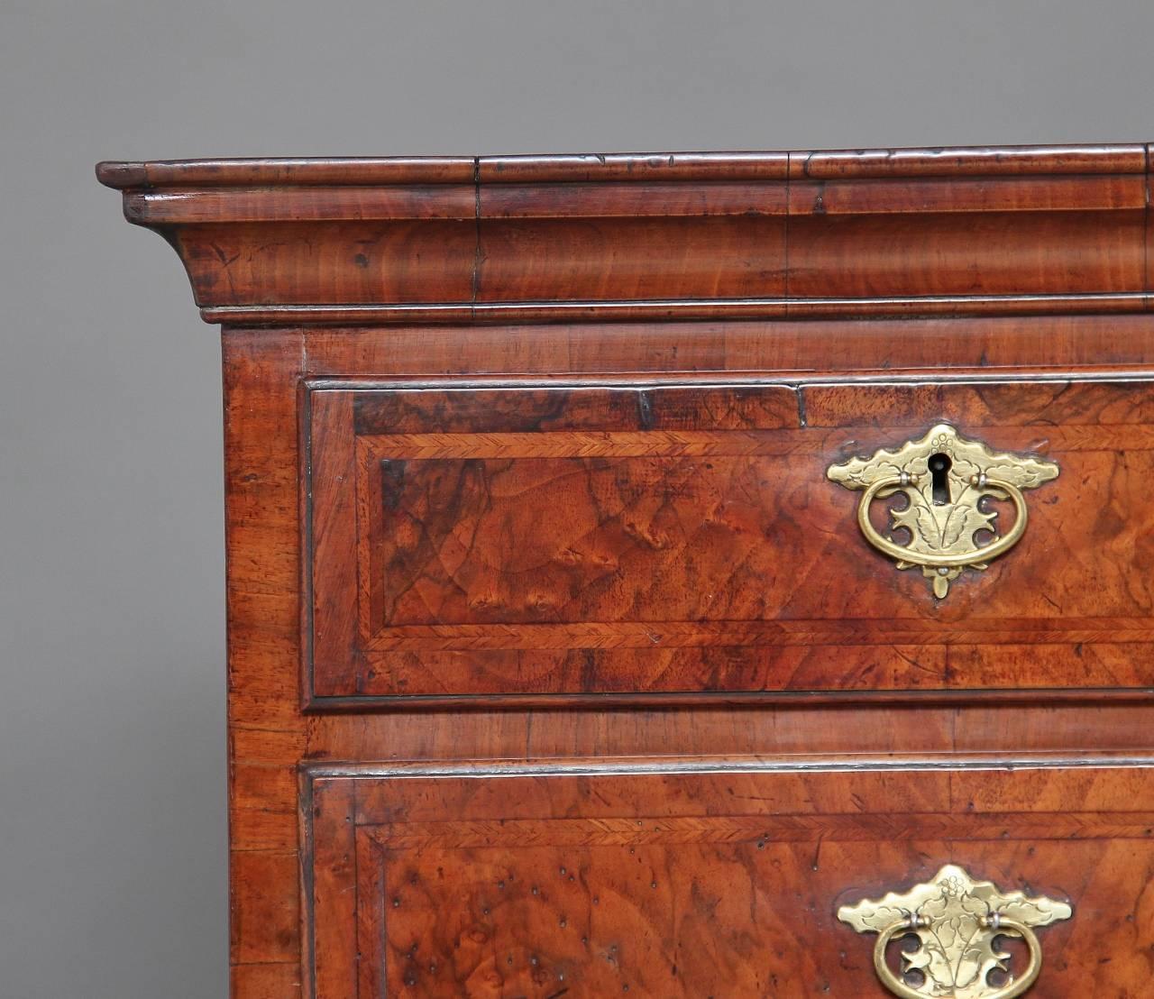 Early 18th Century Walnut Chest on Chest In Good Condition In Martlesham, GB