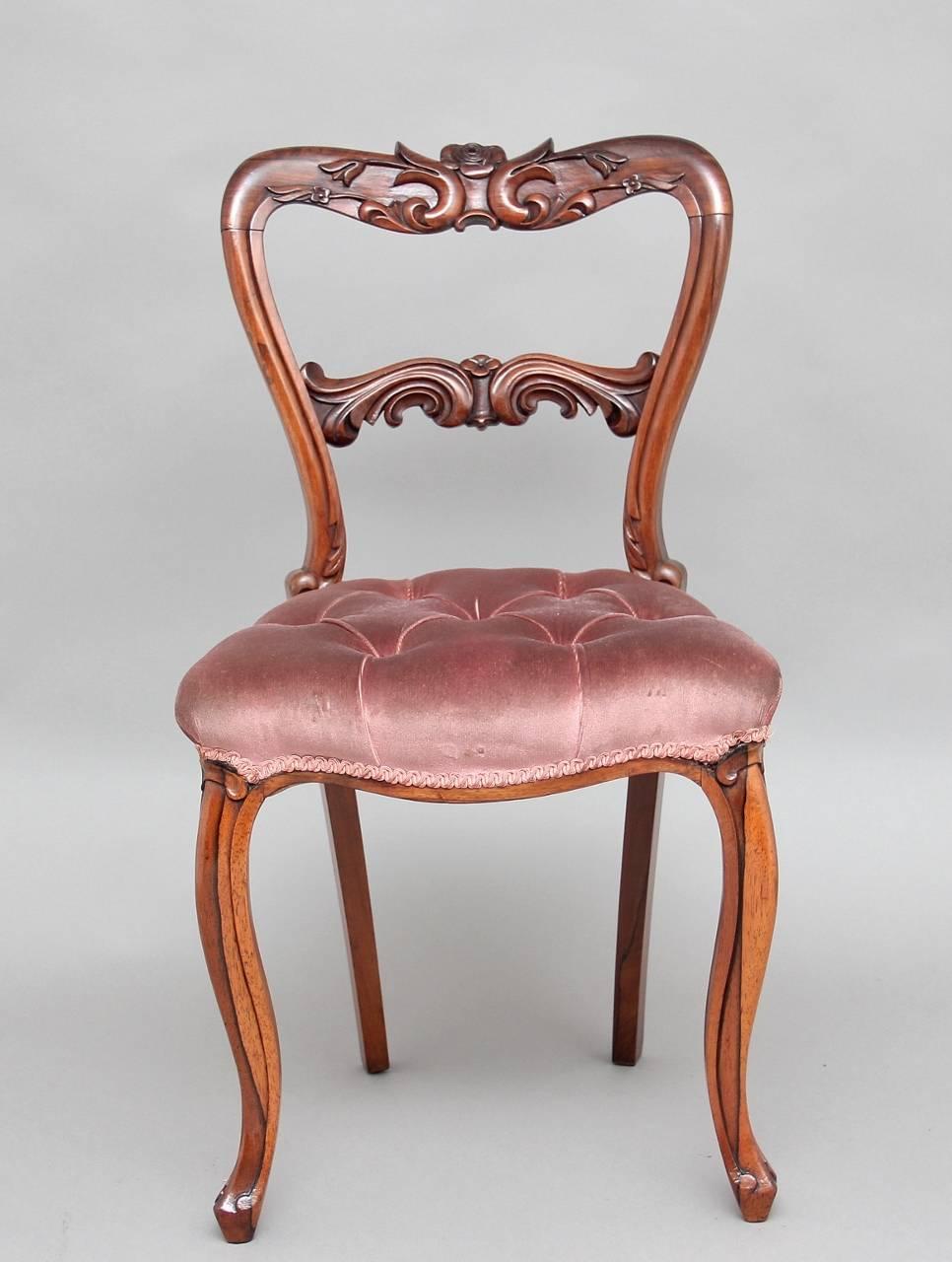 Satz von sechs Esszimmerstühlen aus Palisanderholz aus dem 19. Jahrhundert im Zustand „Gut“ im Angebot in Martlesham, GB