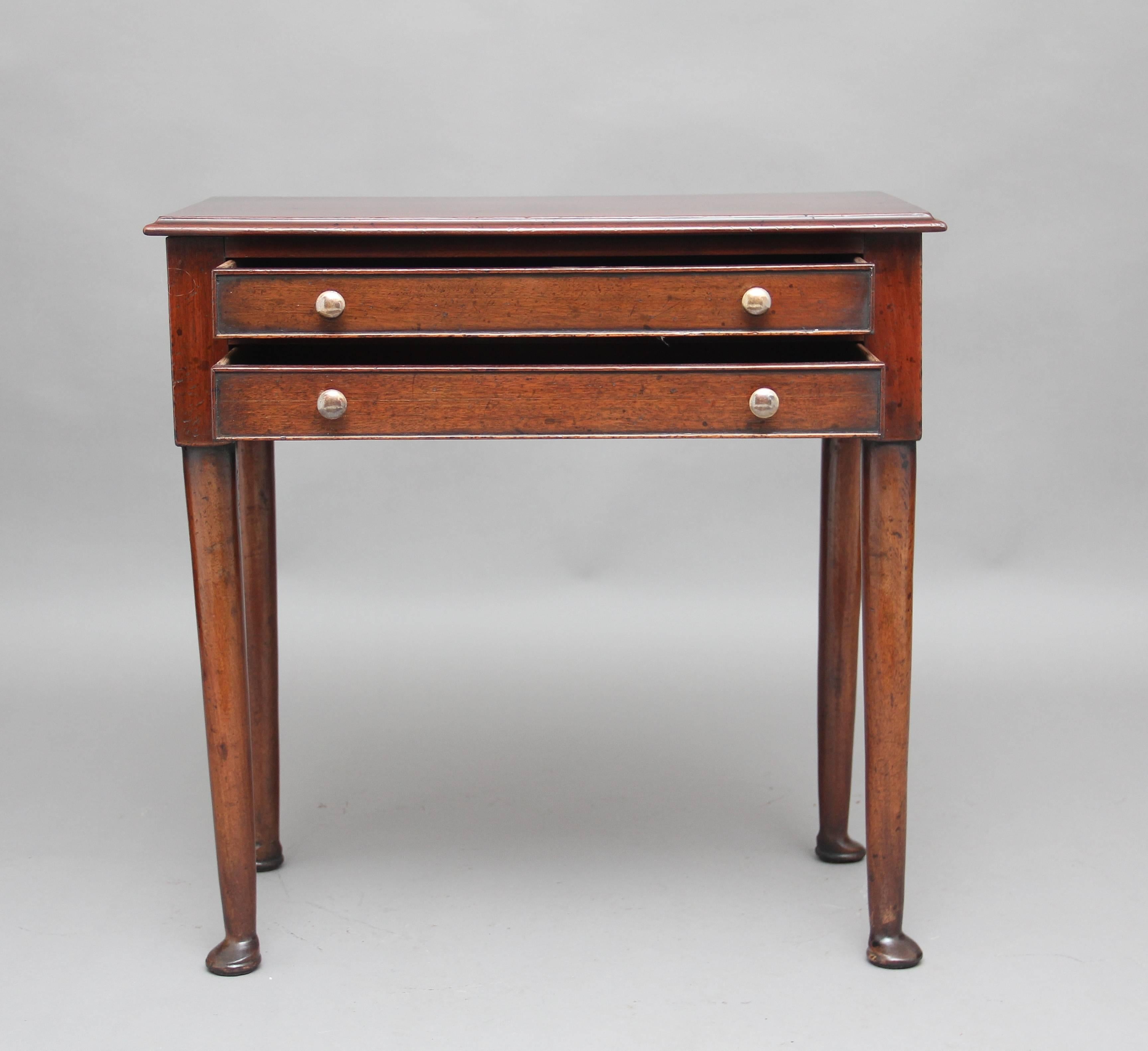 Early 20th Century mahogany side table 5