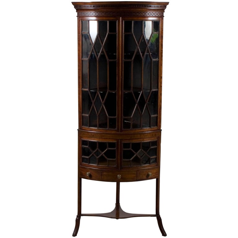 Mahogany Bow Front Corner on Legs at 1stDibs