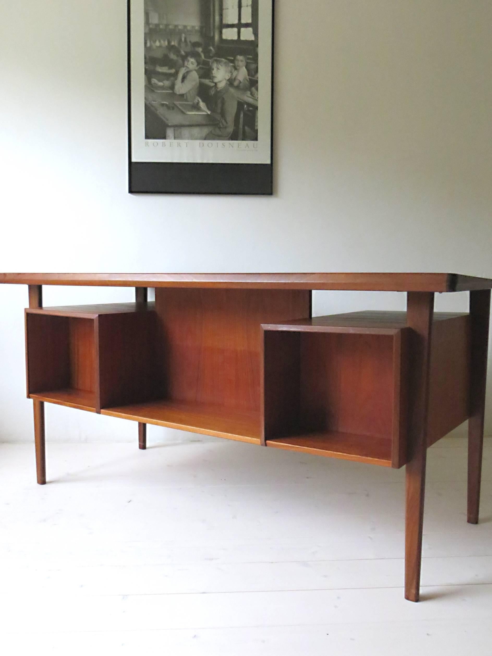 dansk desk