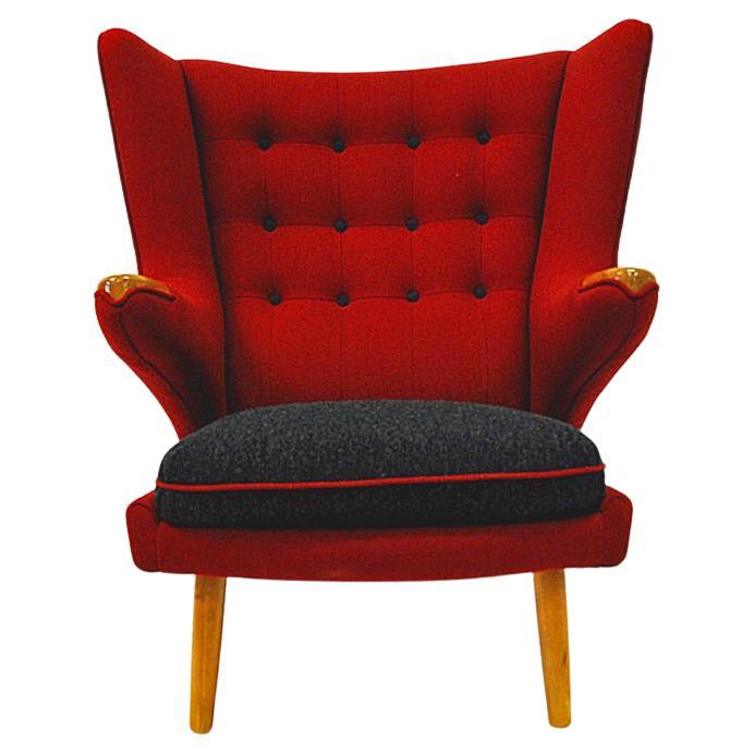 Magnifique et grand fauteuil scandinave rouge et noir à dos d'âne, années 1950