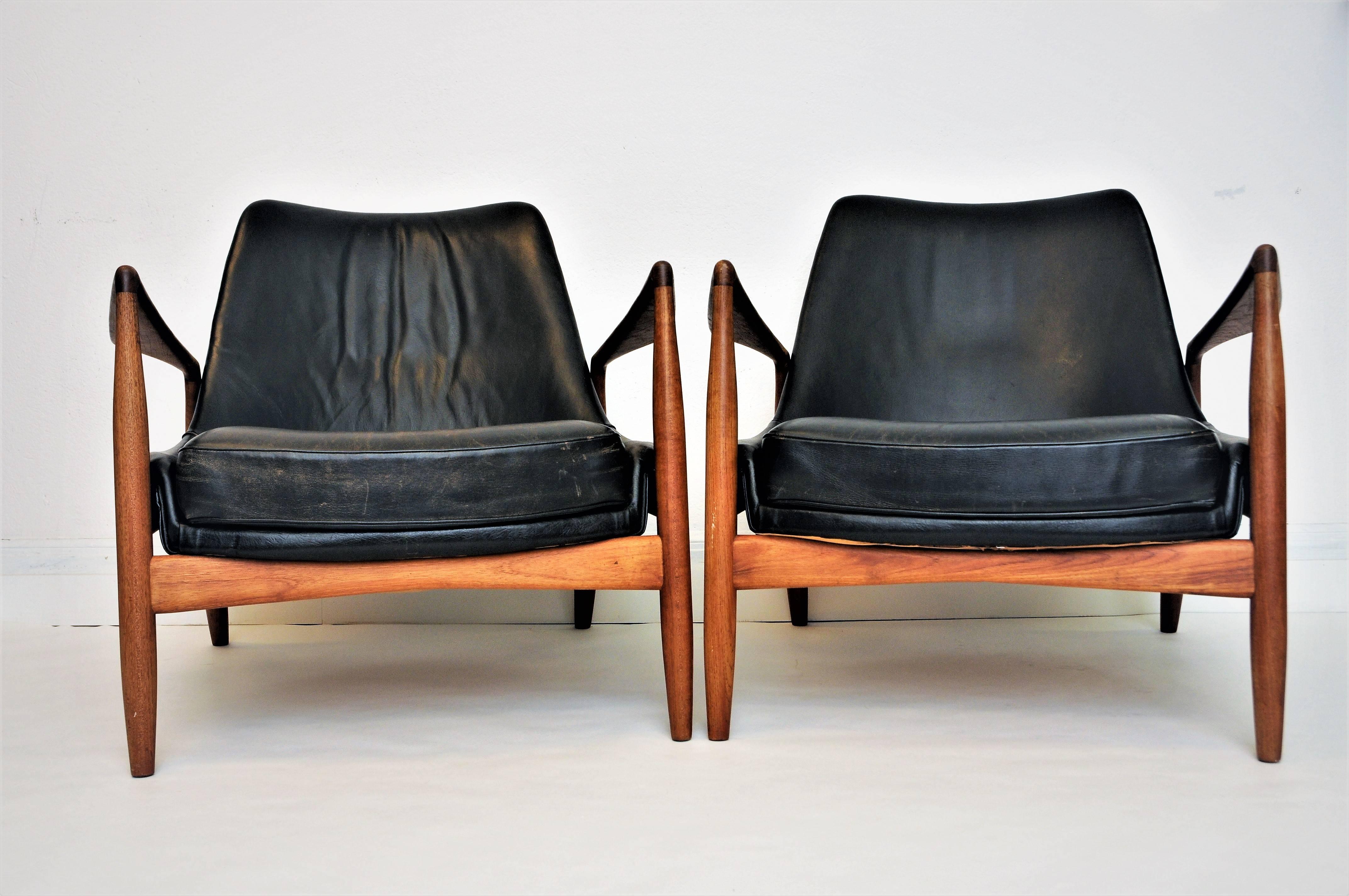 This pair of easy chairs, model Sa¨len (meaning 'seal'), was designed by Ib Kofod-Larsen and produced by OPE (Olof Perssons Fåtöljindustri) in Sweden during the 1950s. The Seal chair is the Swedish version of the Danish Elisabeth U-56 chair. This