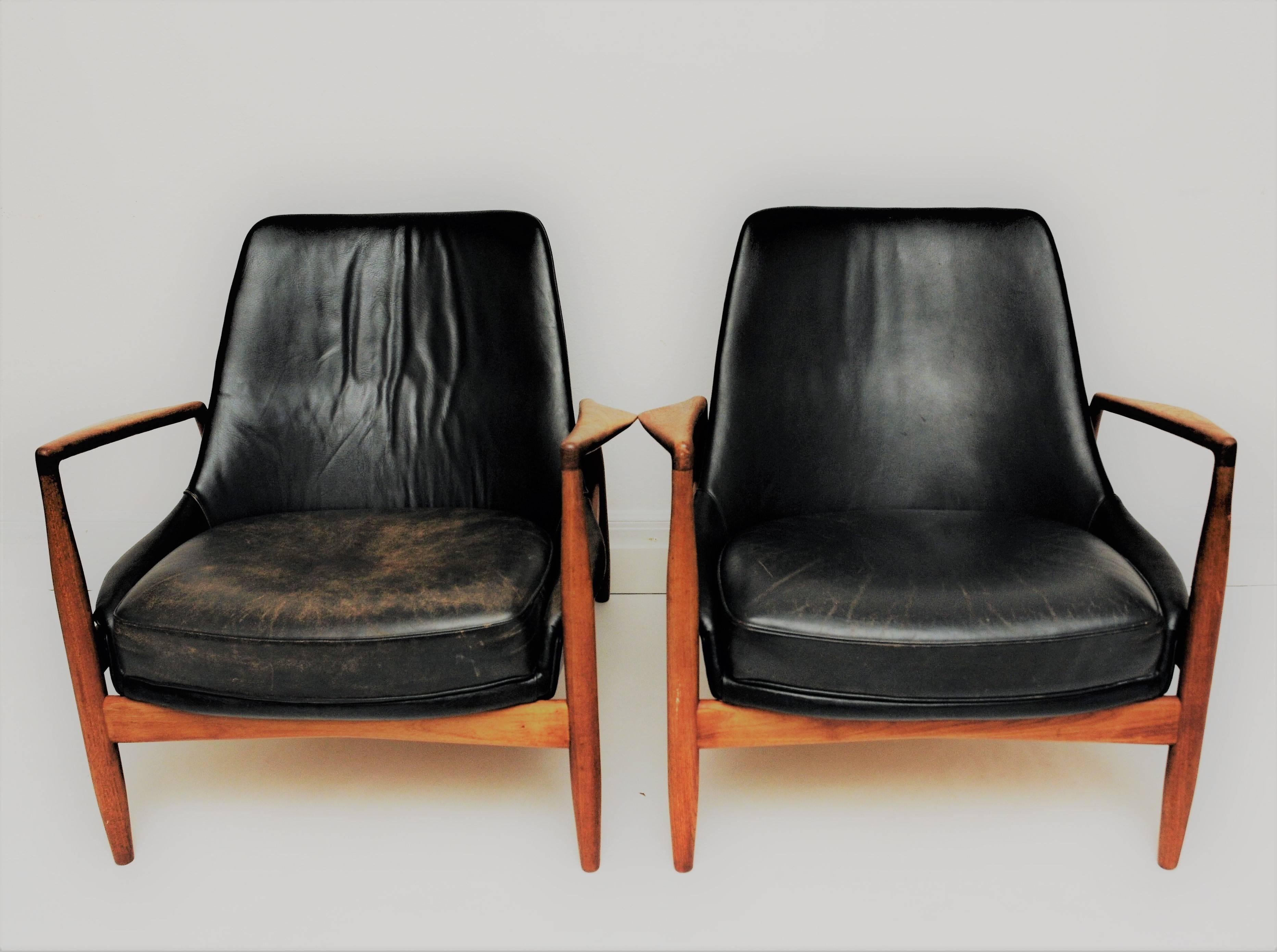 Swedish Pair of Sälen/Seal Easy Chairs by Ib Kofod-Larsen for OPE 1957, Set of Two