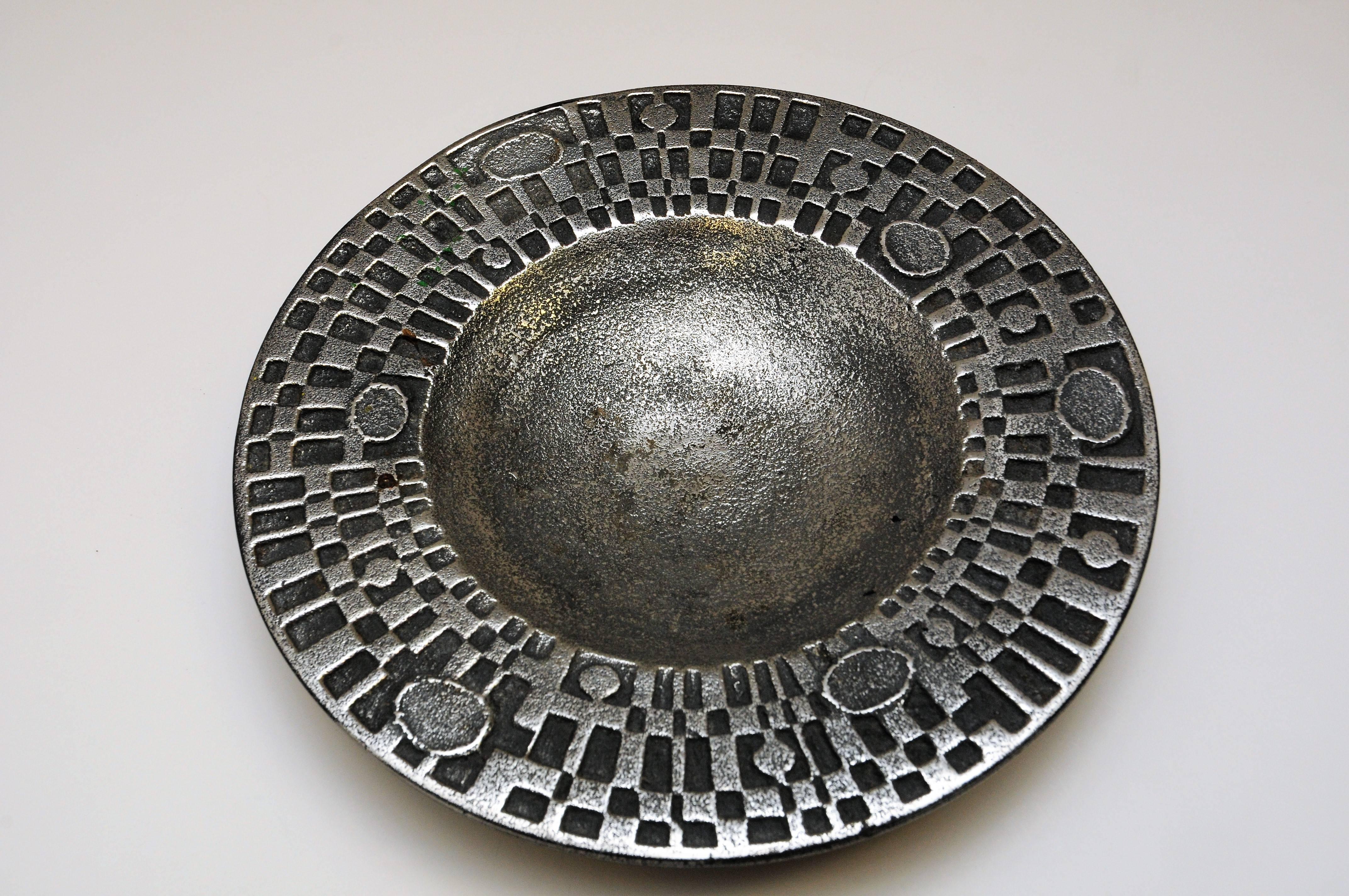 A stainless steel dish designed by Olav Joa (born 1942) for Polaris, Sandnes from the 1970s. From the Steel Art series. Scandinavian design, Norway.
Olav Joa worked for Figgjo as a designer and product development manager since 1983. He retired in