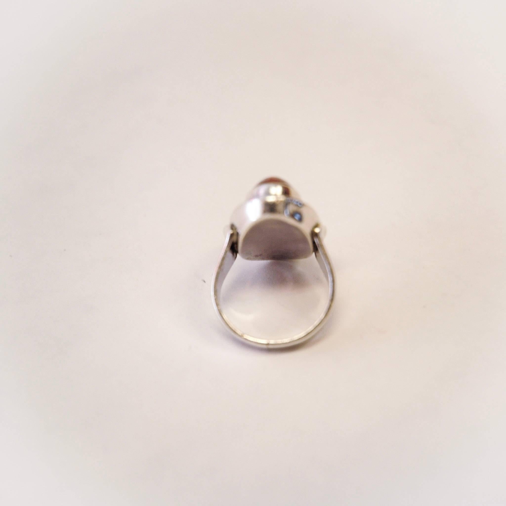 Scandinavian Modern Oval Sterling Amber Ring from the 1960`s, N E from Norway