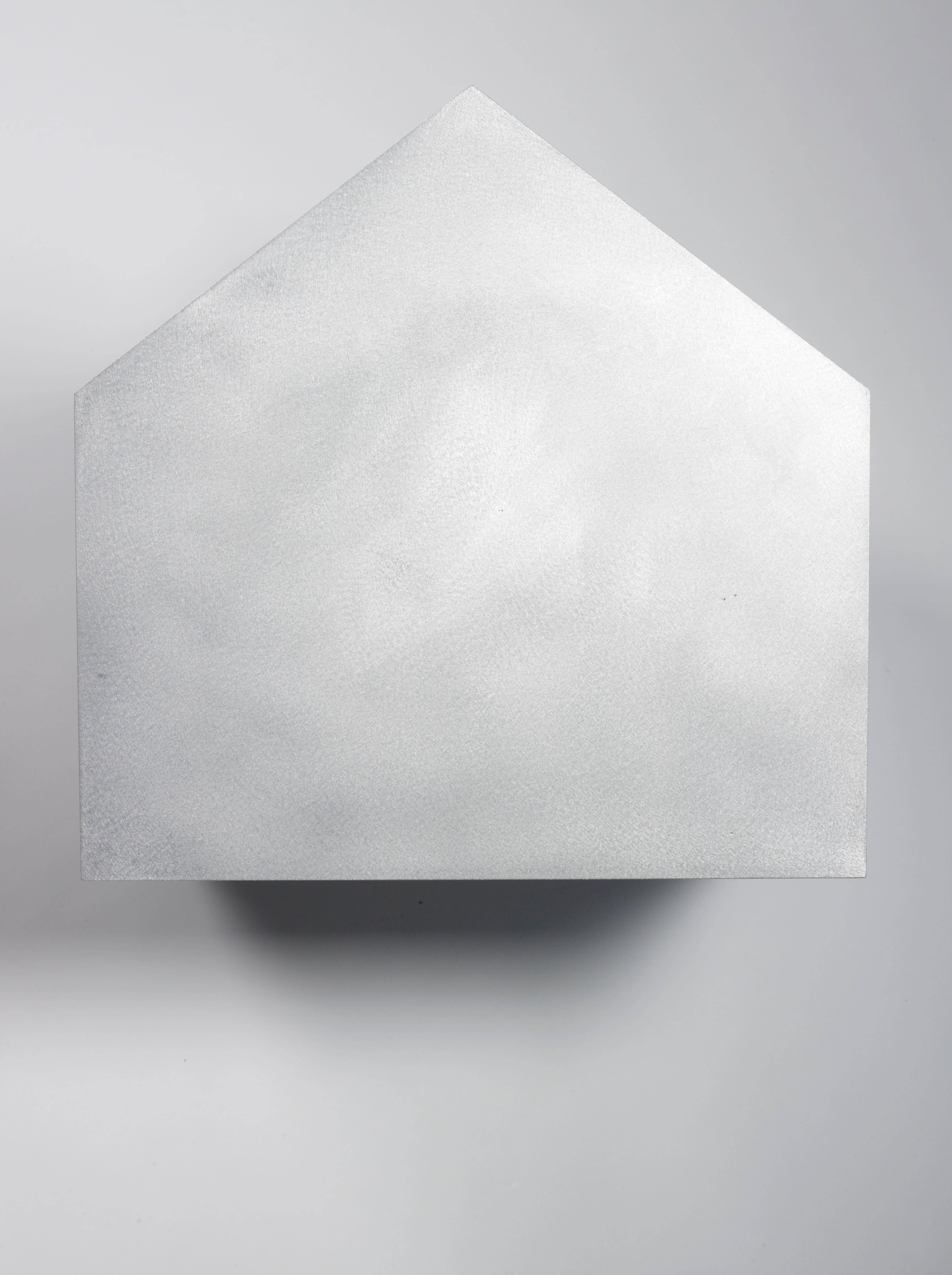 Home-Tisch aus gewachstem und poliertem Aluminiumblech von Jonathan Nesci (Minimalistisch) im Angebot
