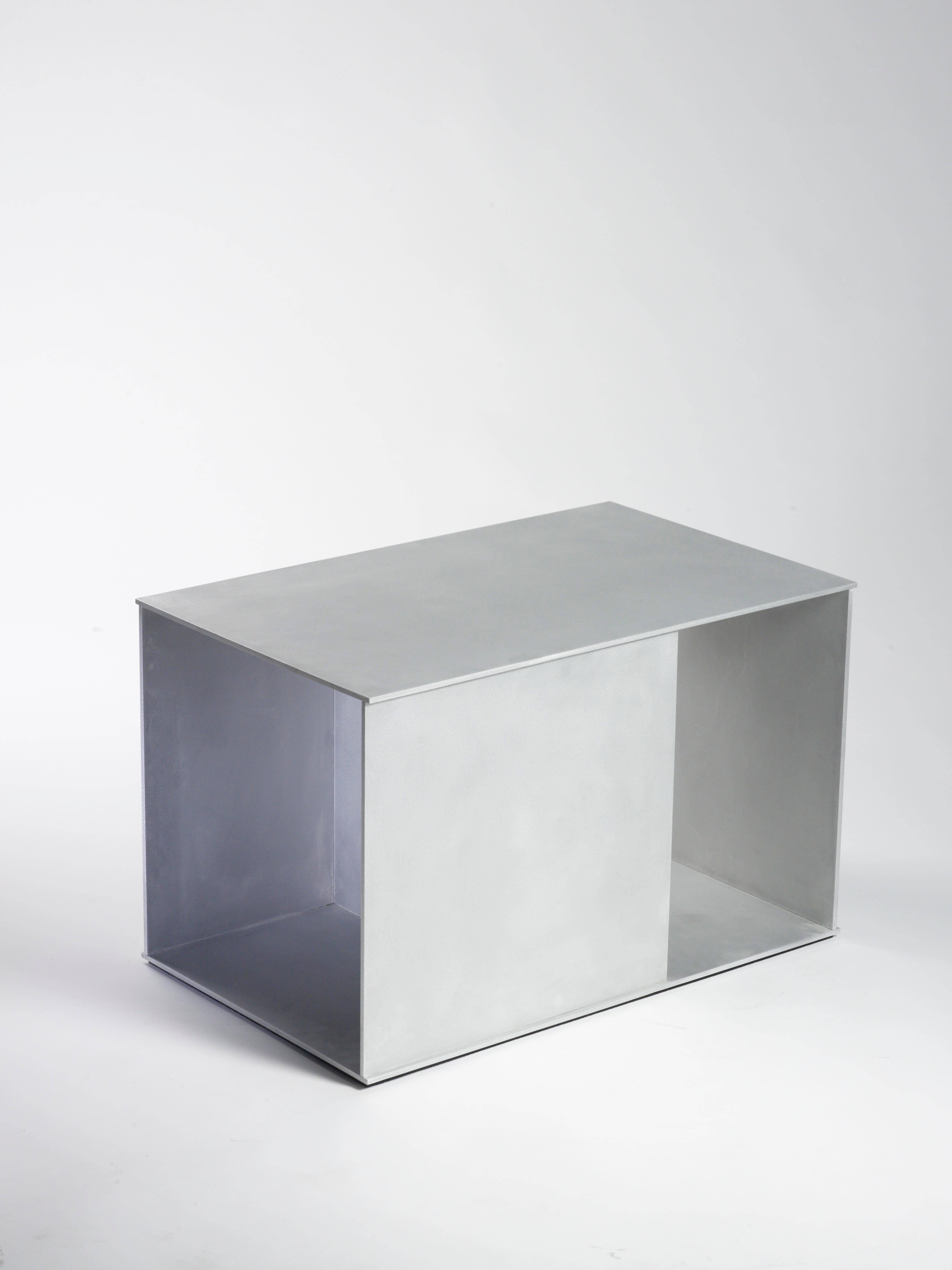 Minimaliste Table Ratio en plaque d'aluminium ciré et polie de Jonathan Nesci en vente